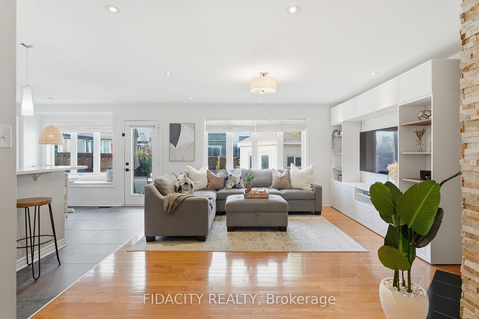 Photo 8 of 206 Mistral Way, Ottawa, Stittsville (North) — HOMEH