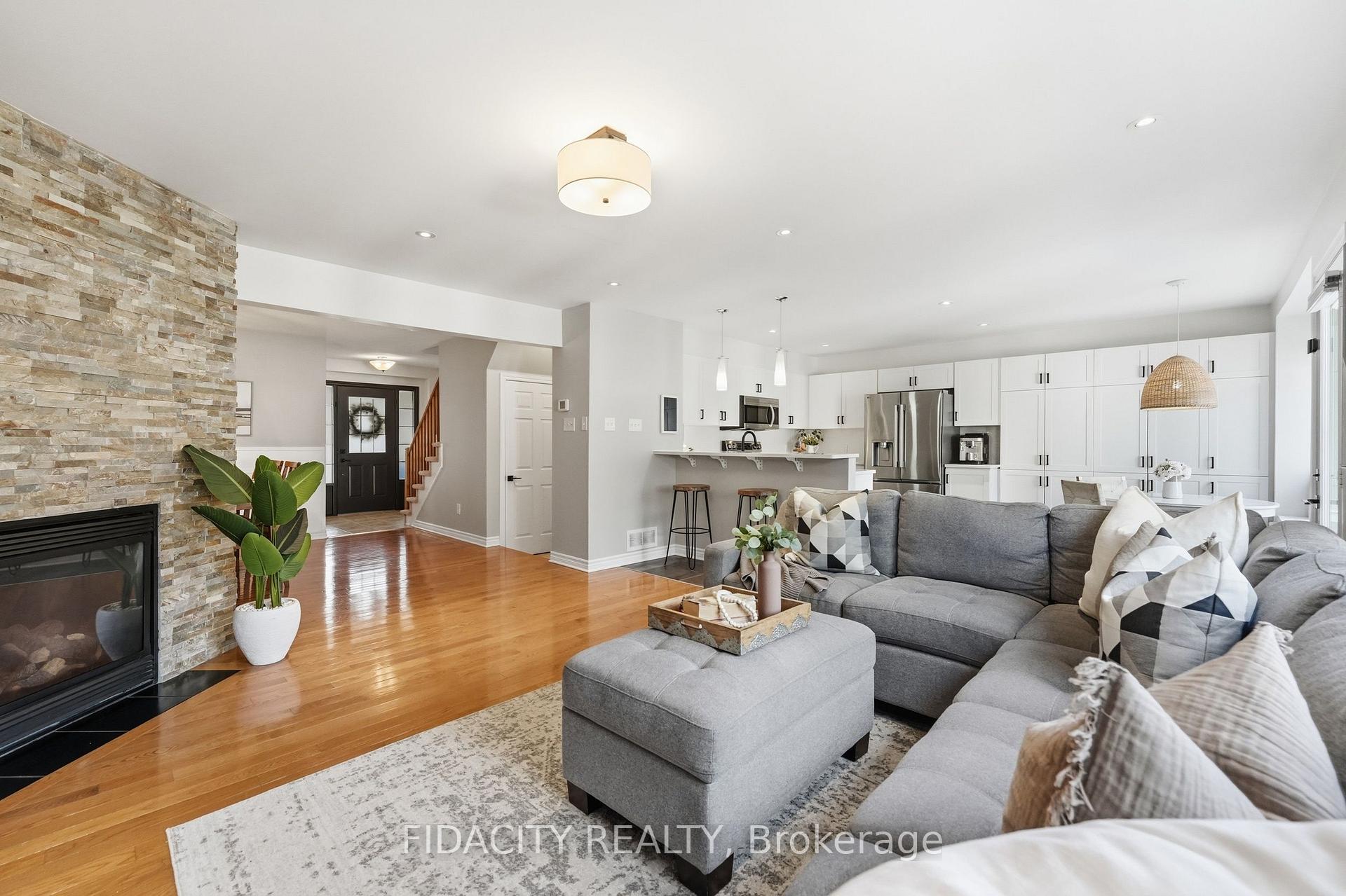 Photo 11 of 206 Mistral Way, Ottawa, Stittsville (North) — HOMEH