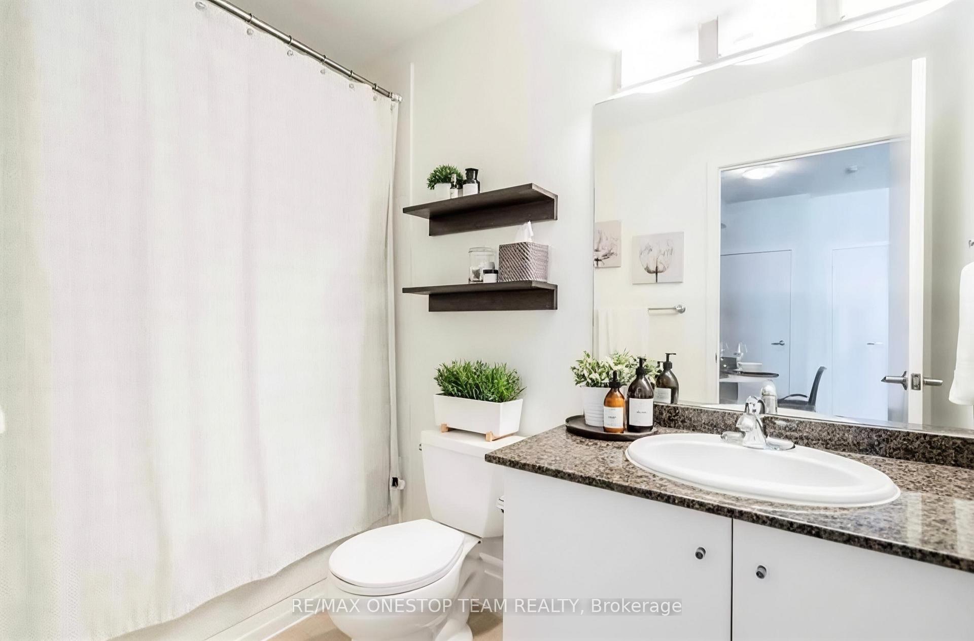 Photo 8 of Unit 2211, 12 Yonge Street, Toronto, Waterfront Communities — HOMEH