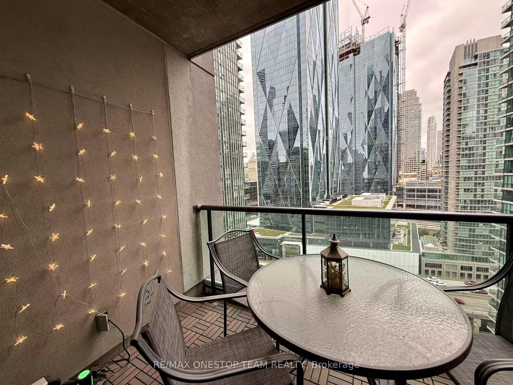 Photo 10 of Unit 2211, 12 Yonge Street, Toronto, Waterfront Communities — HOMEH