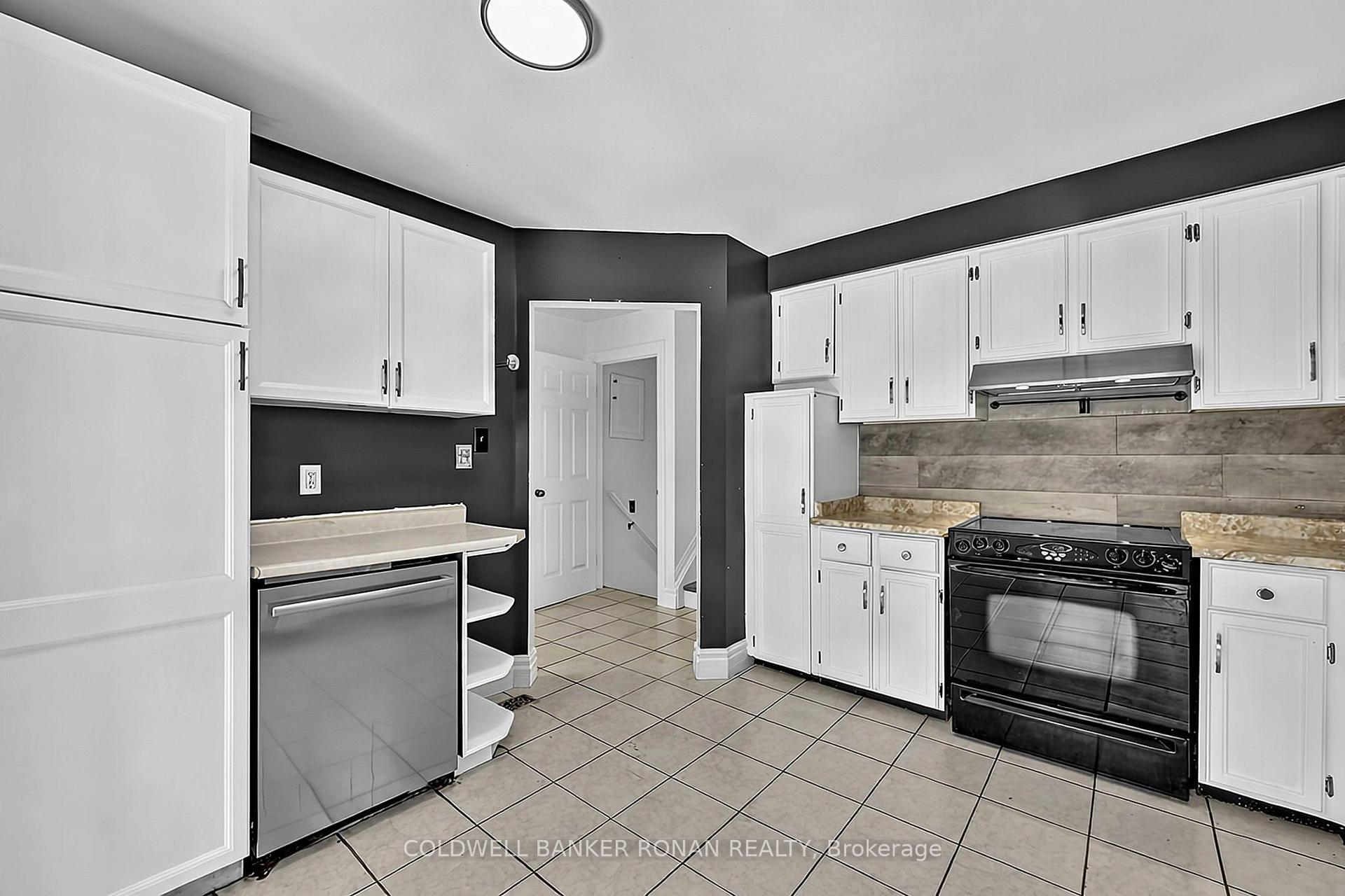 Photo 14 of 130 Queen Street, New Tecumseth, Alliston — HOMEH