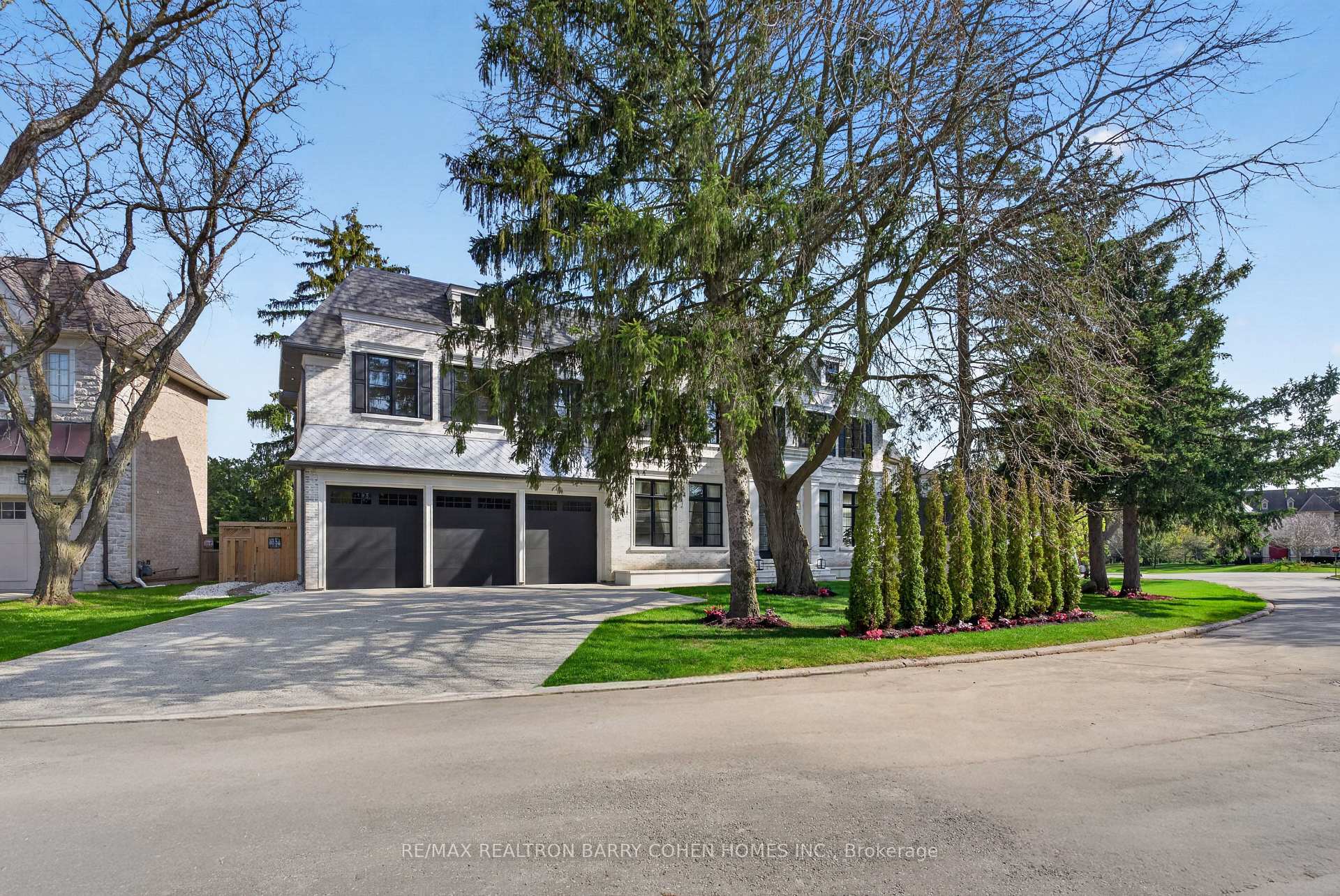 Photo 3 of 34 Greengate Road, North York, Banbury-Don Mills — HOMEH
