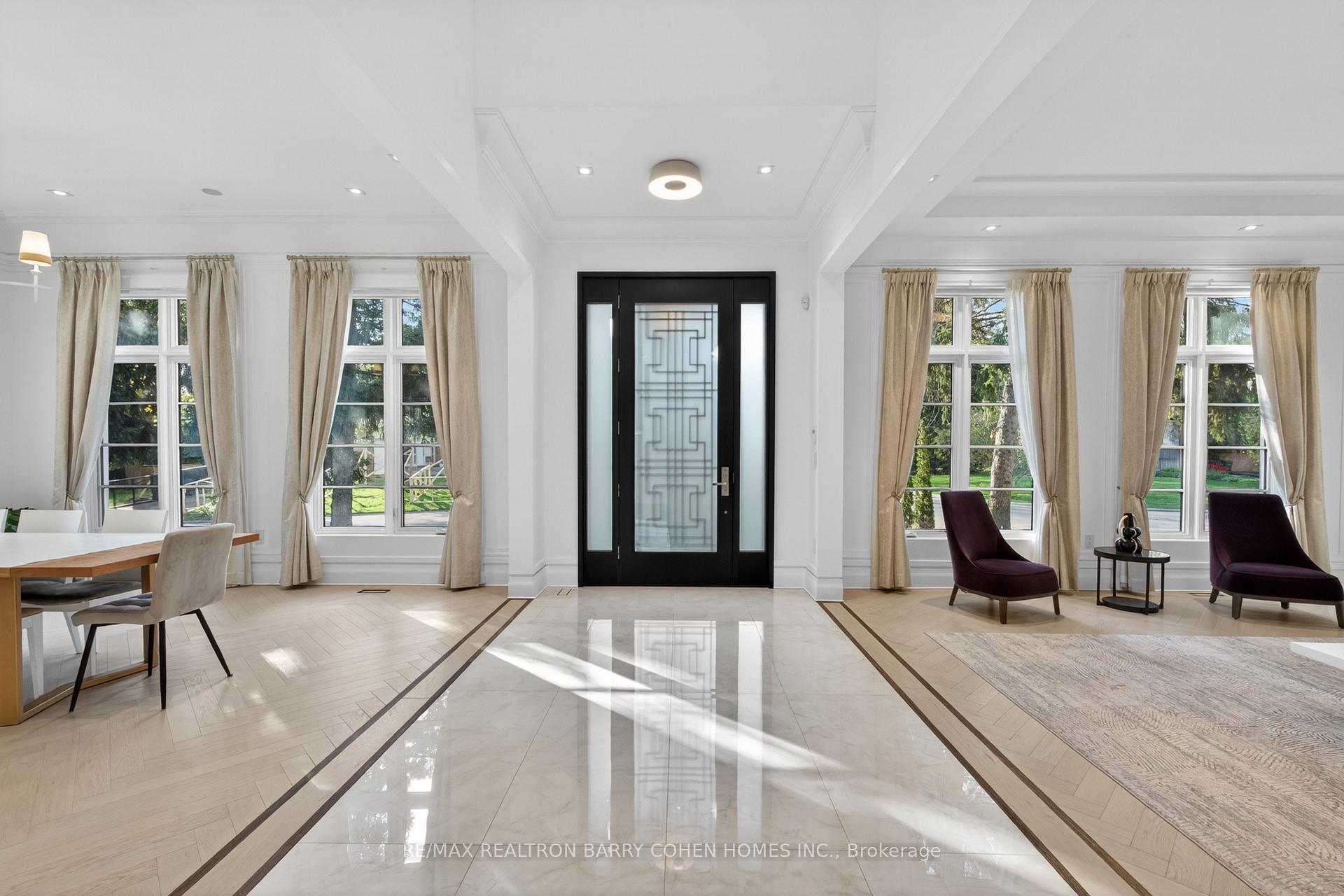 Photo 4 of 34 Greengate Road, North York, Banbury-Don Mills — HOMEH