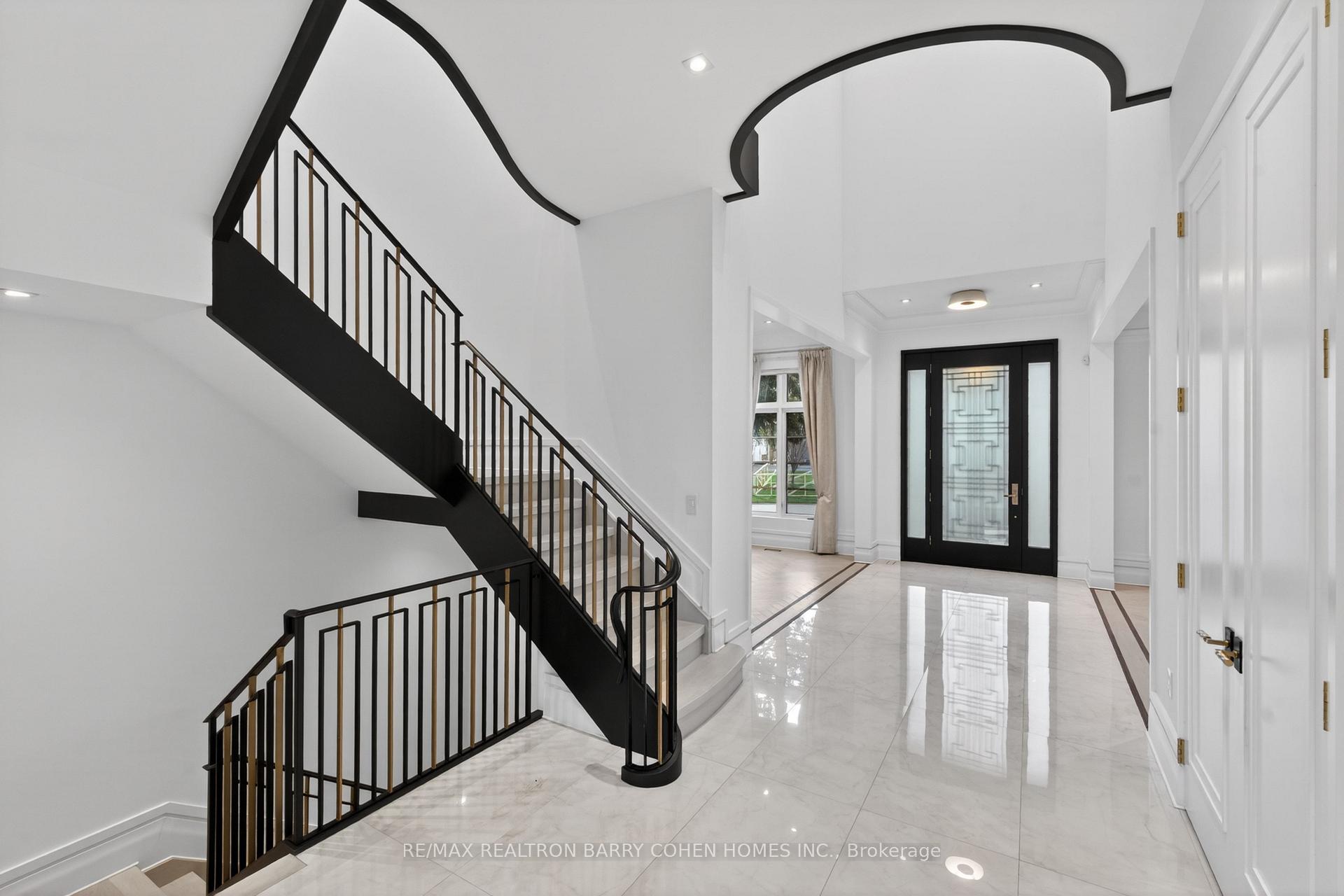 Photo 5 of 34 Greengate Road, North York, Banbury-Don Mills — HOMEH