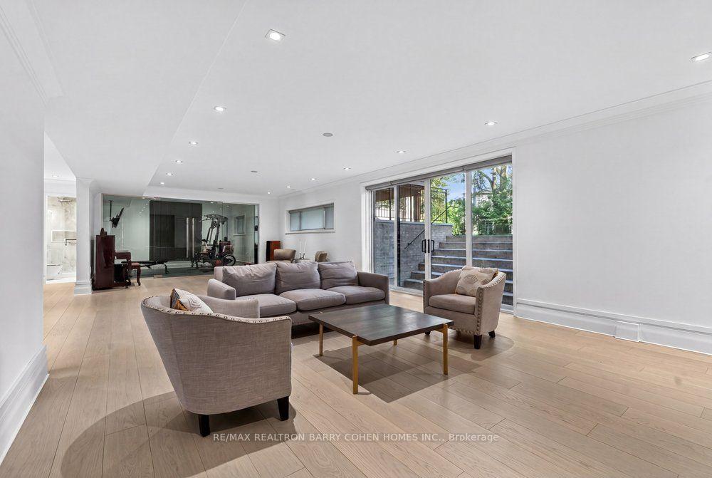 Photo 30 of 34 Greengate Road, North York, Banbury-Don Mills — HOMEH