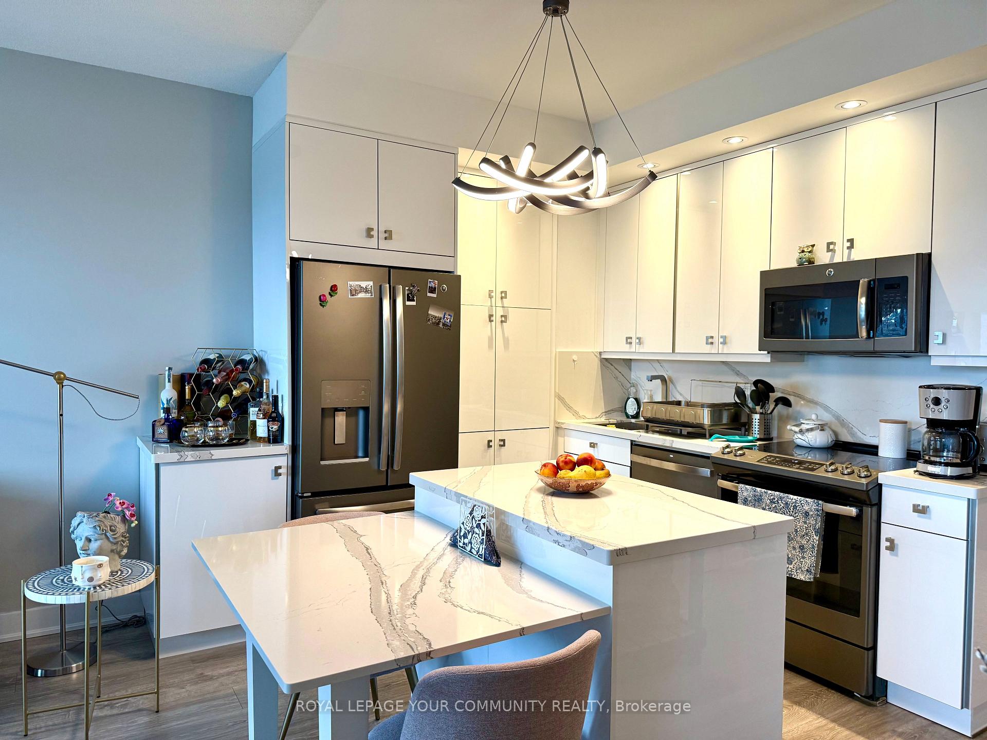 Photo 5 of Unit 1907, 28 Linden Street, Toronto, North St. James Town — HOMEH