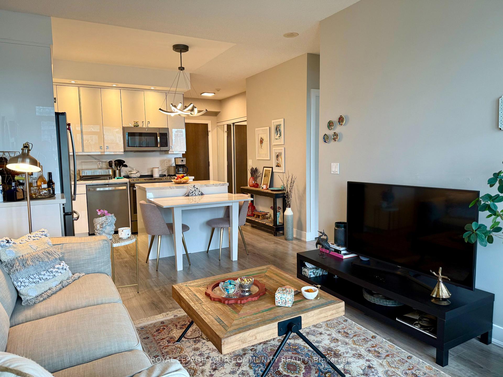 Photo 10 of Unit 1907, 28 Linden Street, Toronto, North St. James Town — HOMEH