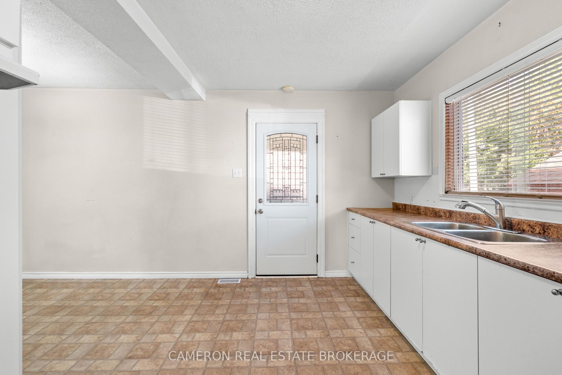 Photo 10 of 10 Pine Lane, Cornwall, Cornwall — HOMEH