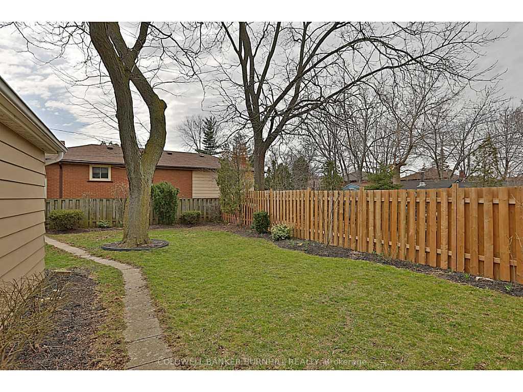 Photo 17 of Unit Upper L, 606 Brucedale Avenue, Hamilton, Eastmount — HOMEH