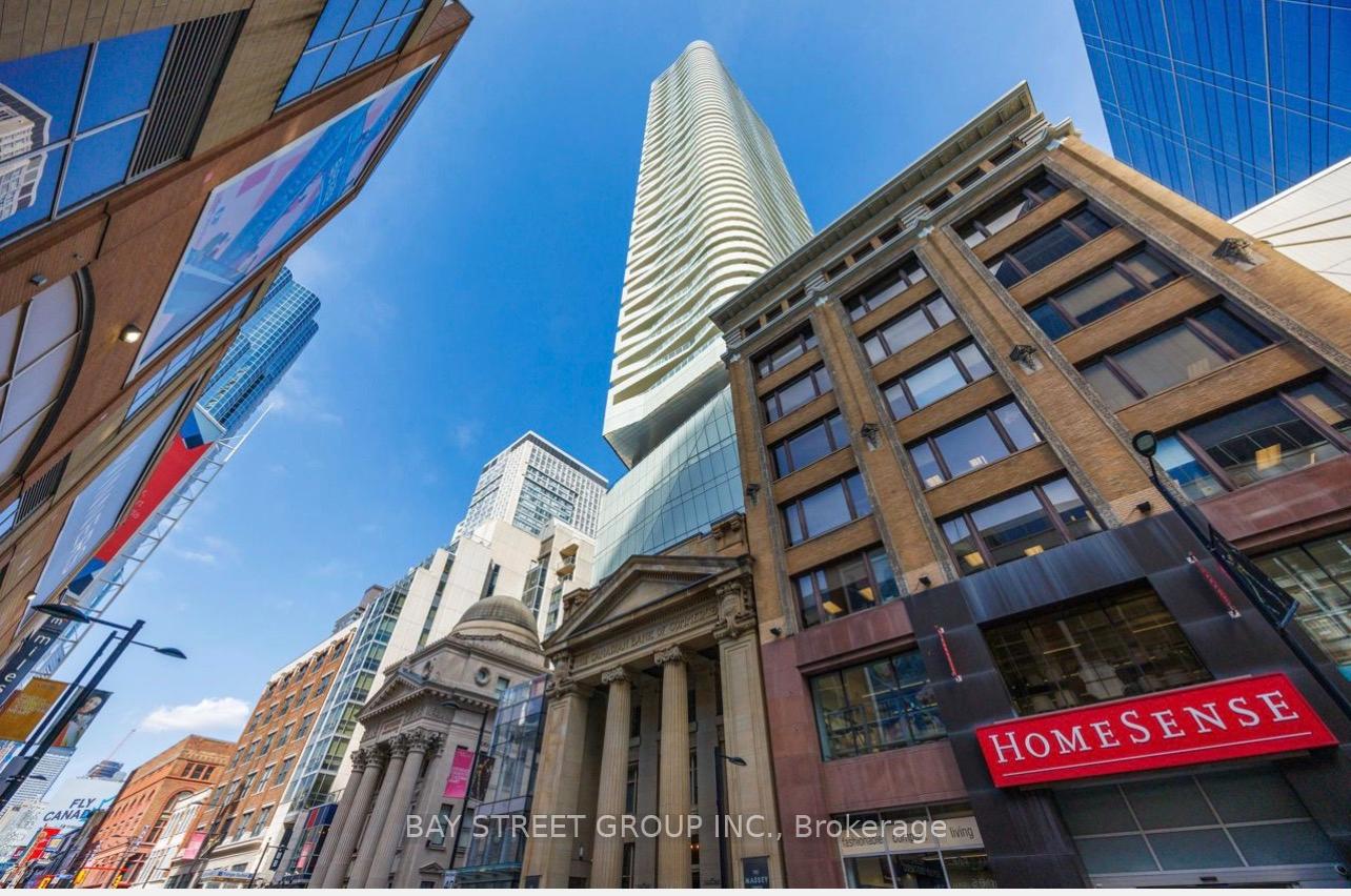 Photo 9 of Unit 4209, 197 Yonge Street, Toronto, Church-Yonge Corridor — HOMEH