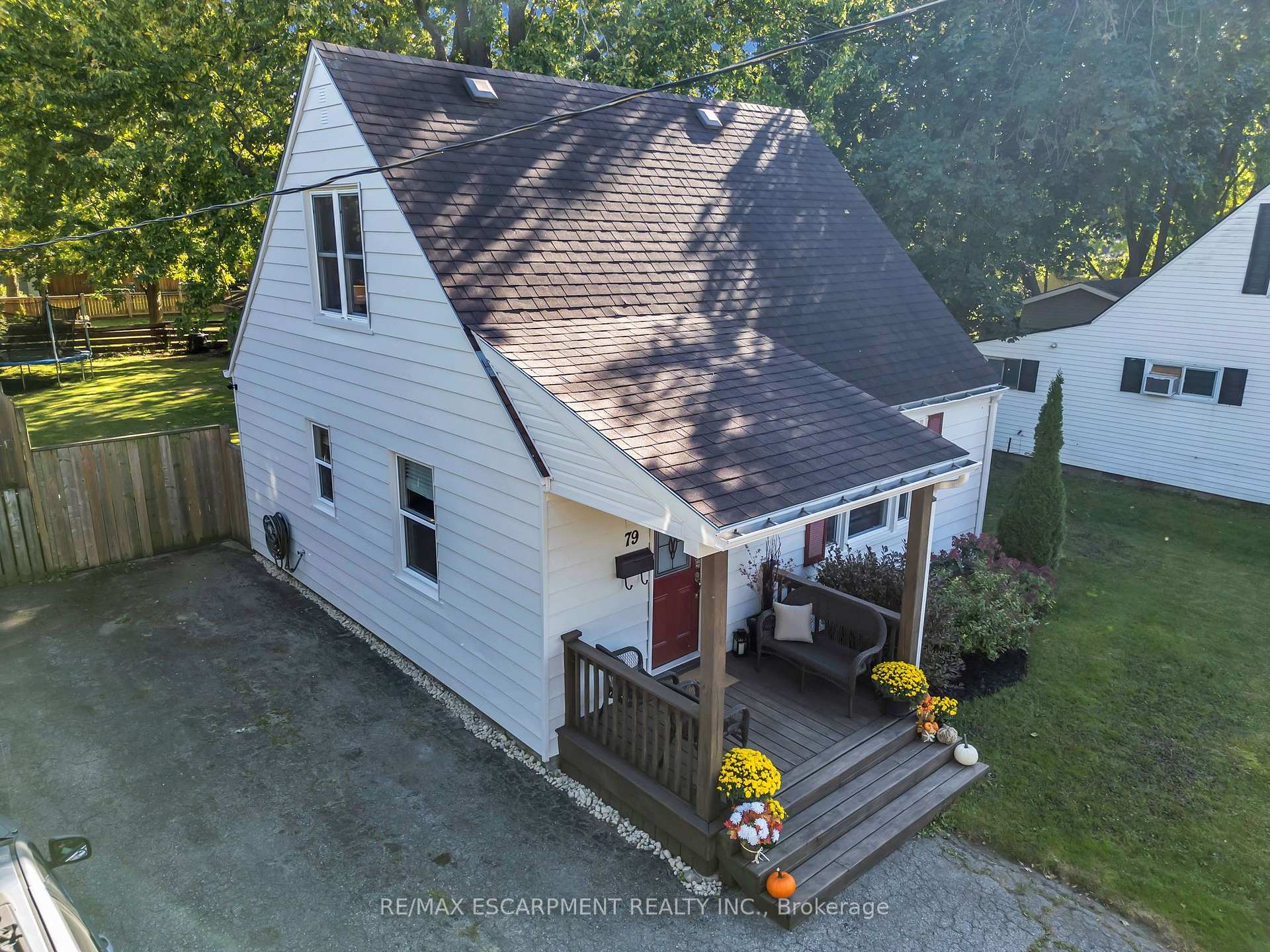 Photo 5 of 79 Brydges Street, Stratford — HOMEH