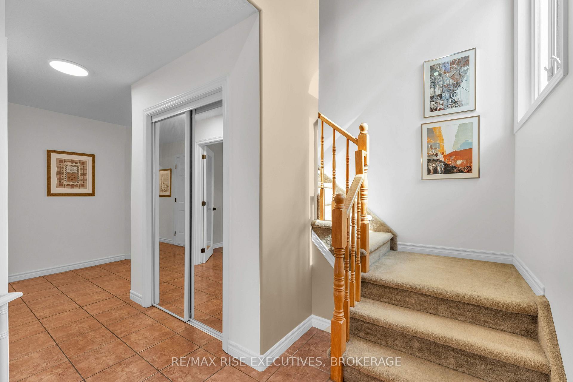 Photo 3 of 370 Cooke Crescent, Kingston, City Northwest — HOMEH