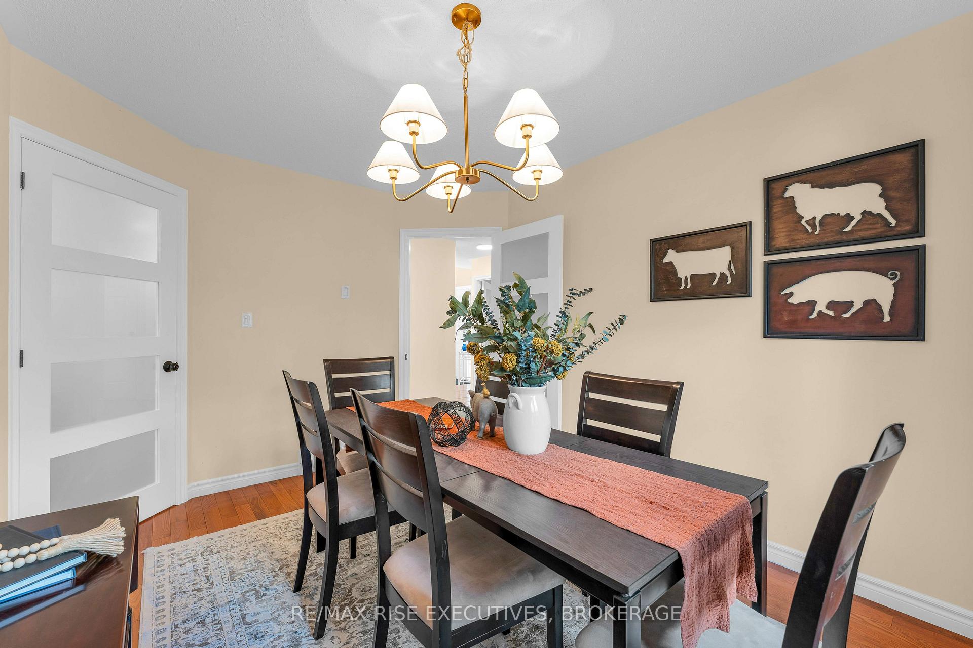 Photo 10 of 370 Cooke Crescent, Kingston, City Northwest — HOMEH