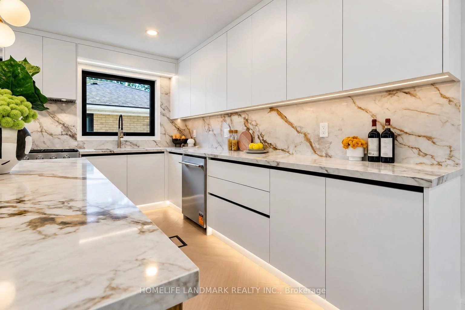 Photo 30 of 145 York Downs Drive, North York, Clanton Park — HOMEH