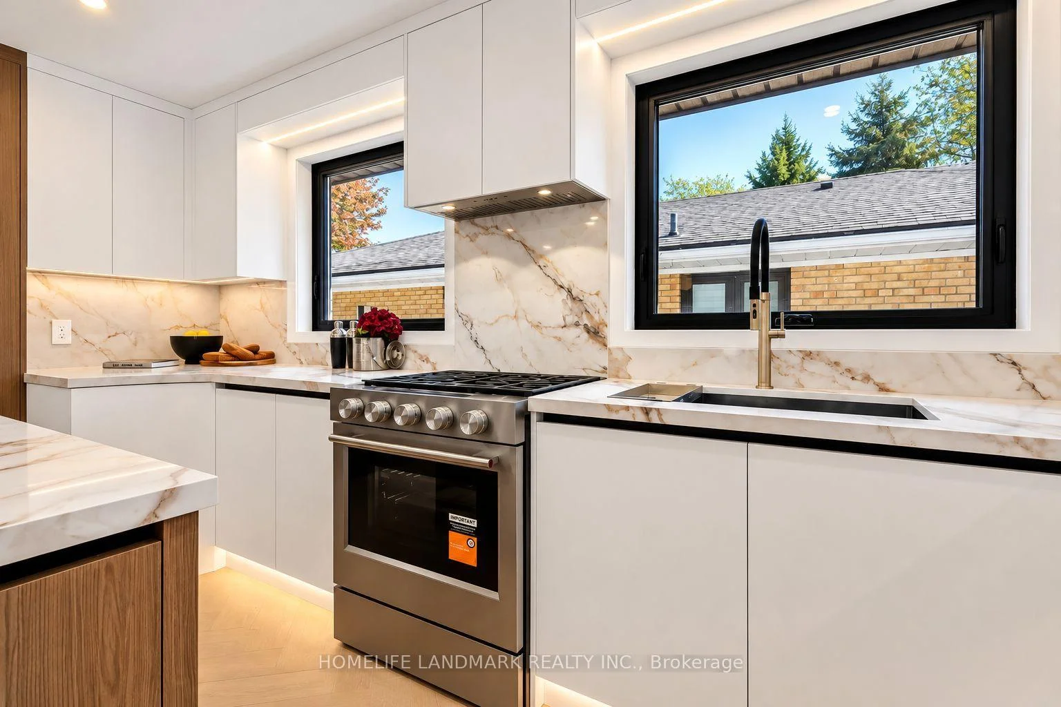 Photo 33 of 145 York Downs Drive, North York, Clanton Park — HOMEH