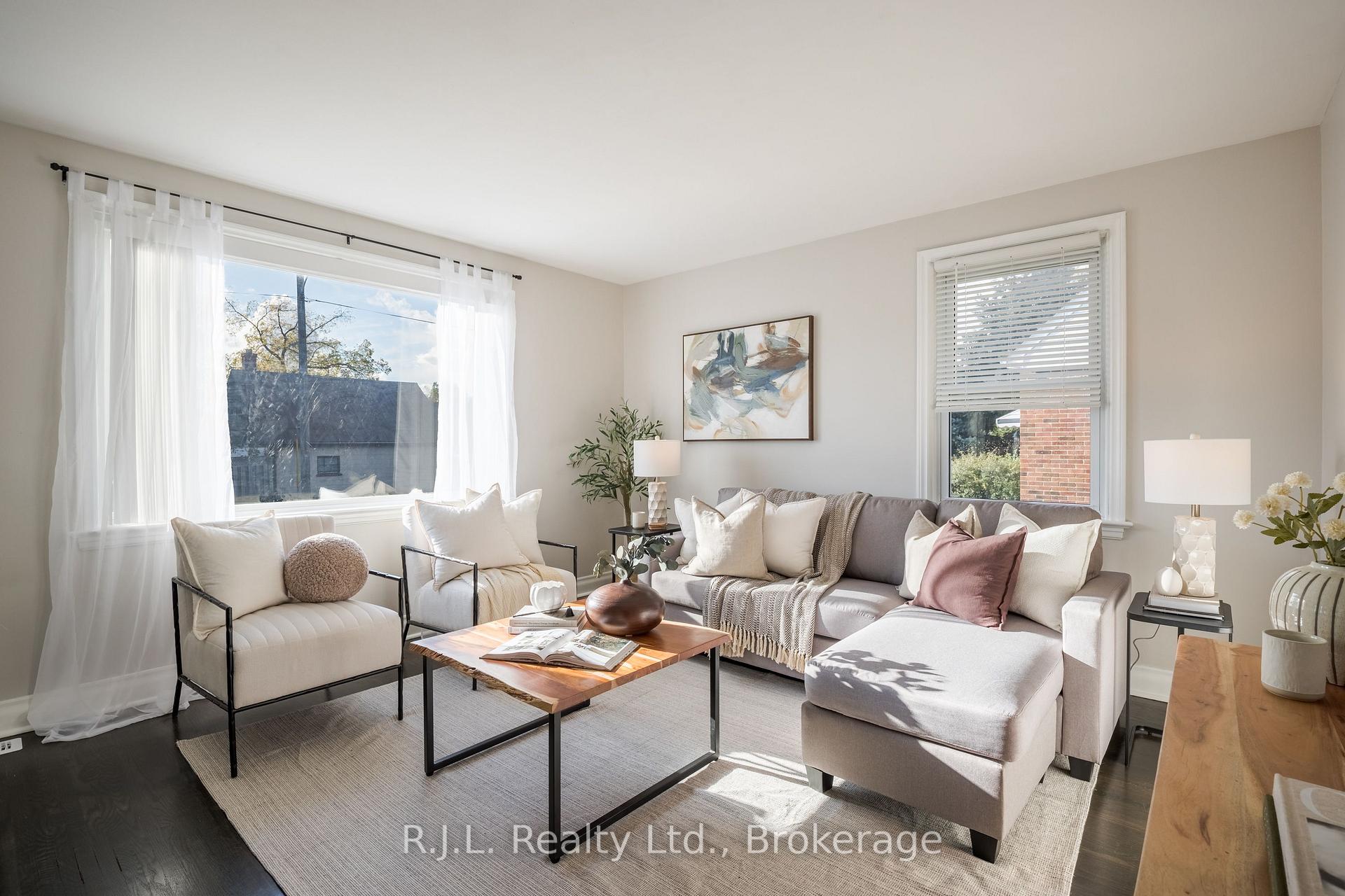 Photo 4 of 566 Shirley Avenue, Peterborough, Otonabee Ward 1 — HOMEH