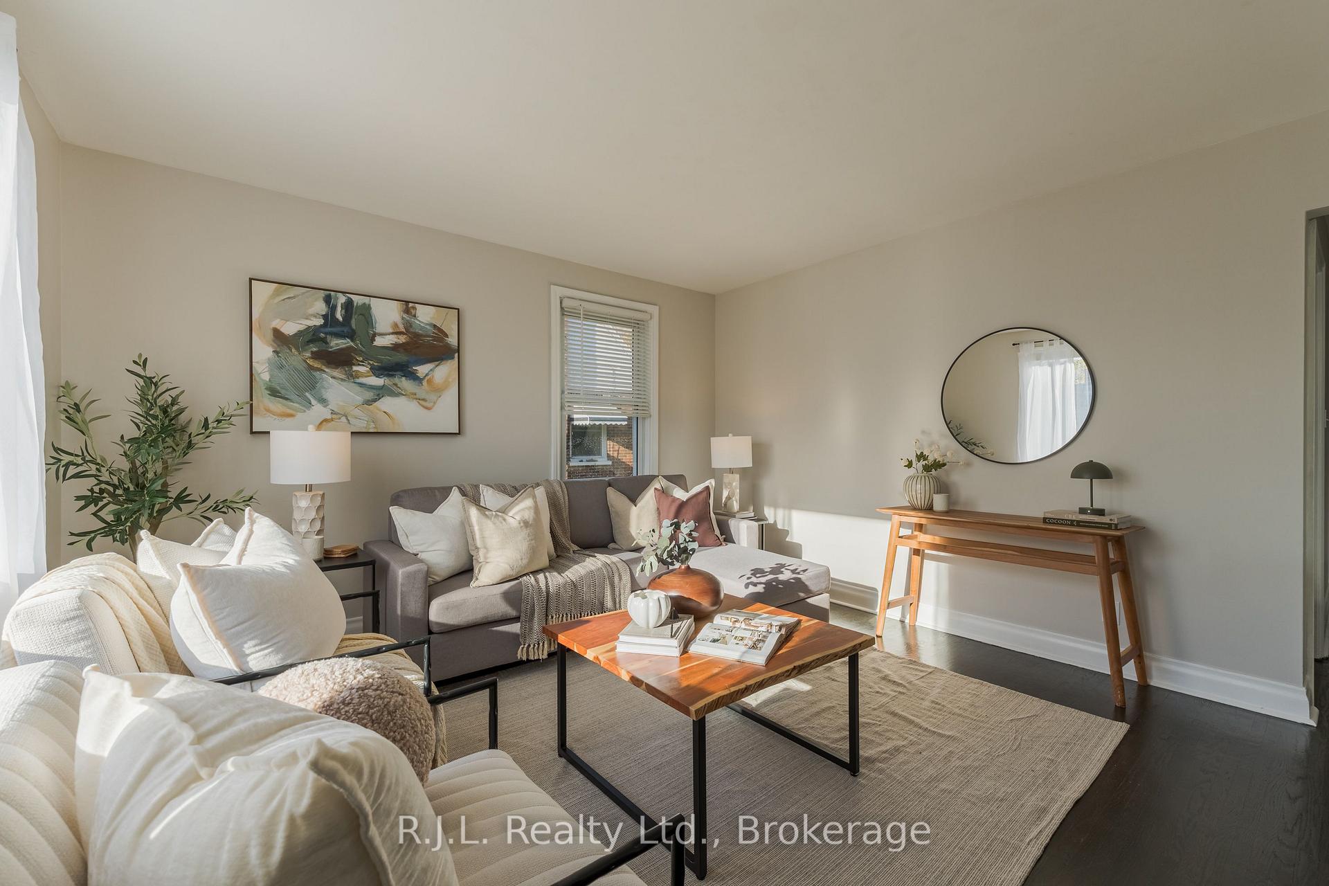 Photo 10 of 566 Shirley Avenue, Peterborough, Otonabee Ward 1 — HOMEH