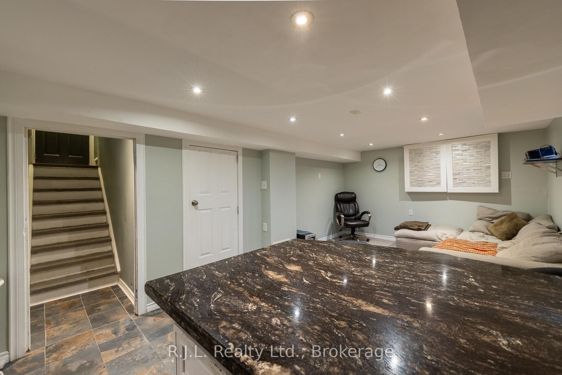 Photo 22 of 566 Shirley Avenue, Peterborough, Otonabee Ward 1 — HOMEH