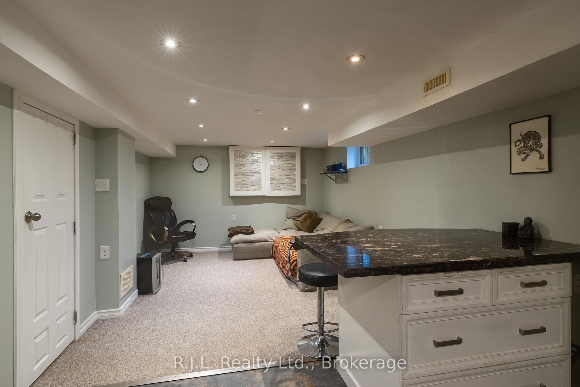 Photo 23 of 566 Shirley Avenue, Peterborough, Otonabee Ward 1 — HOMEH