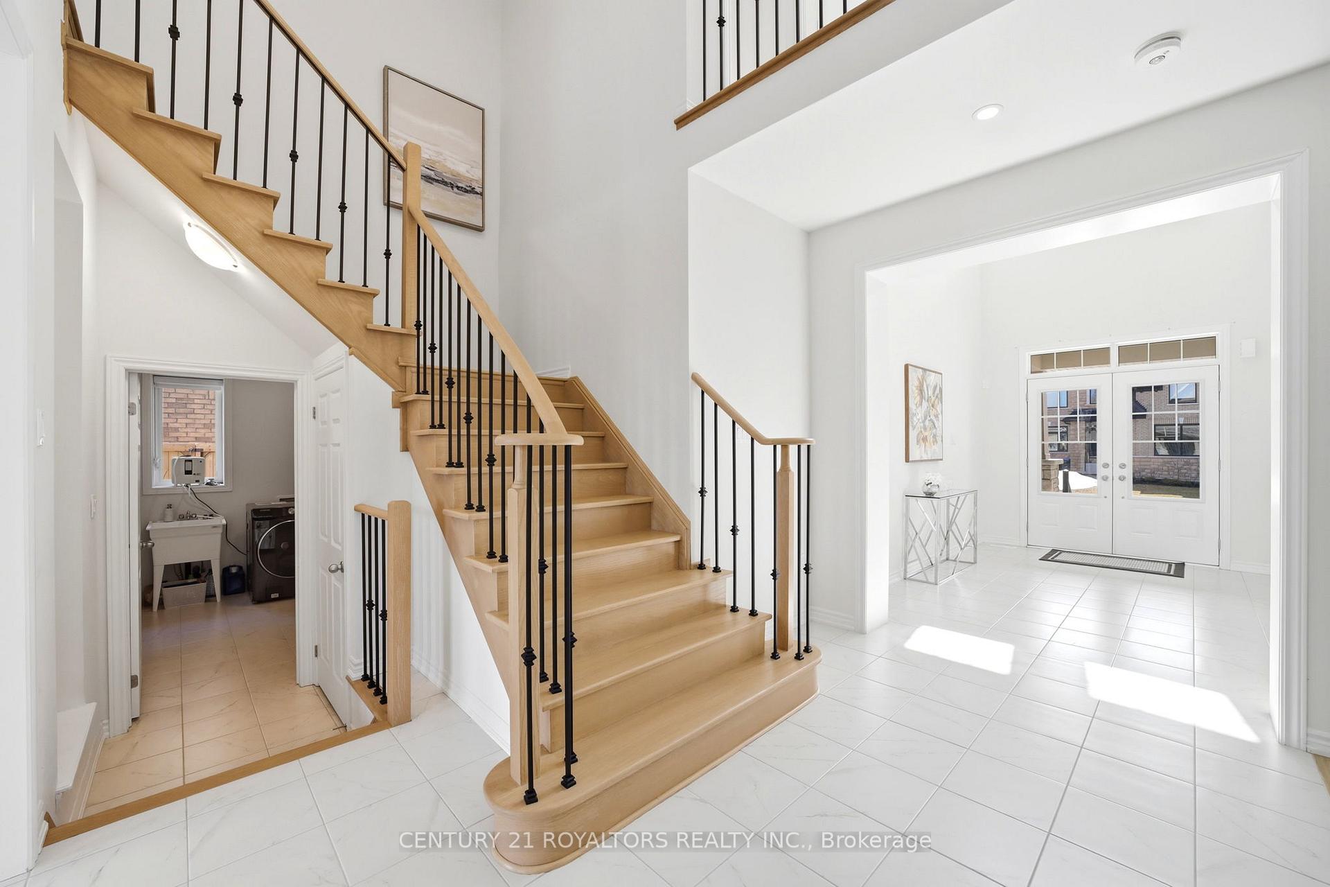 Photo 24 of 107 Rugman Crescent, Springwater, Centre Vespra — HOMEH