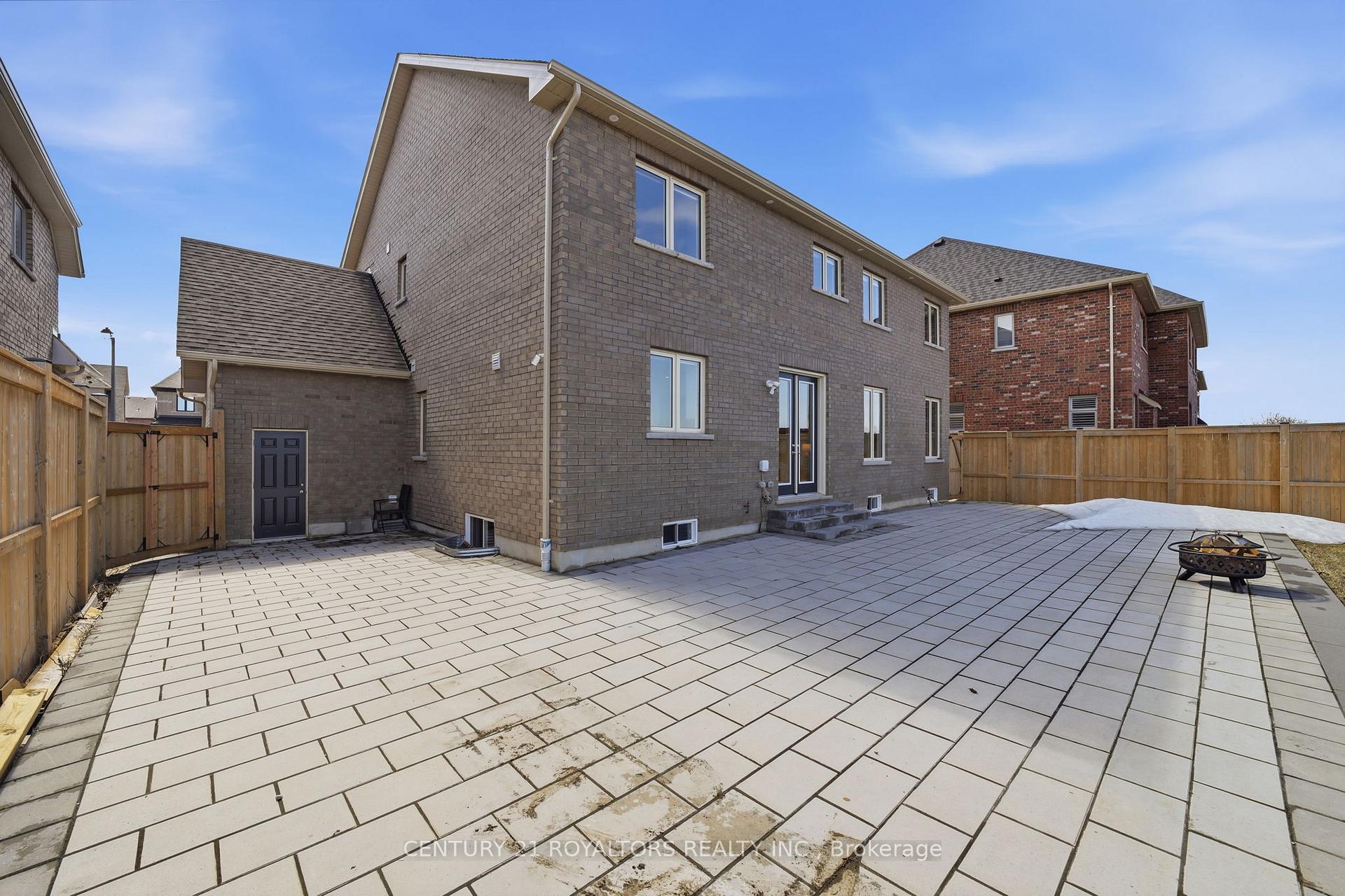 Photo 42 of 107 Rugman Crescent, Springwater, Centre Vespra — HOMEH