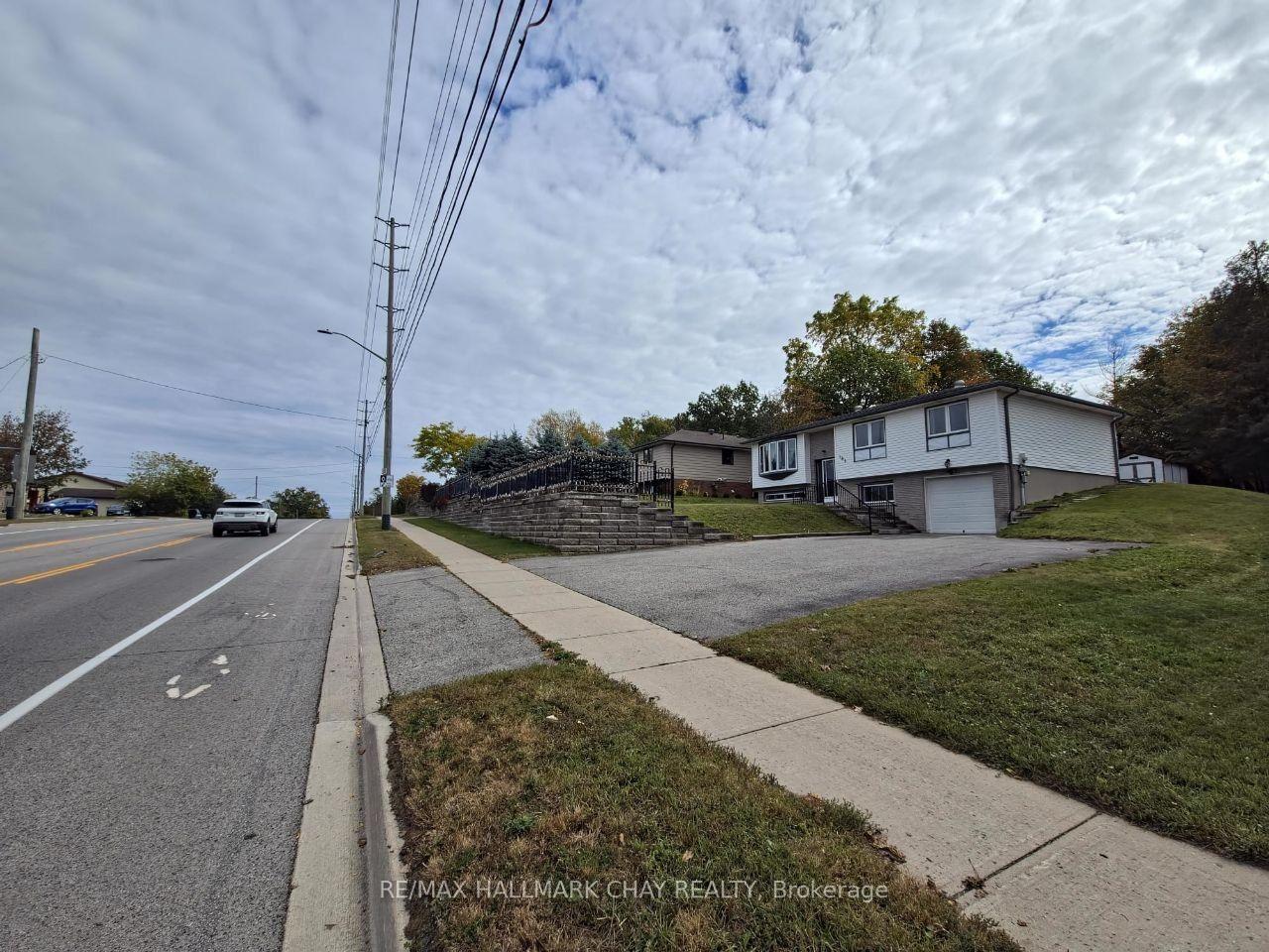 Photo 2 of 185 Ardagh Road, Barrie, Ardagh — HOMEH