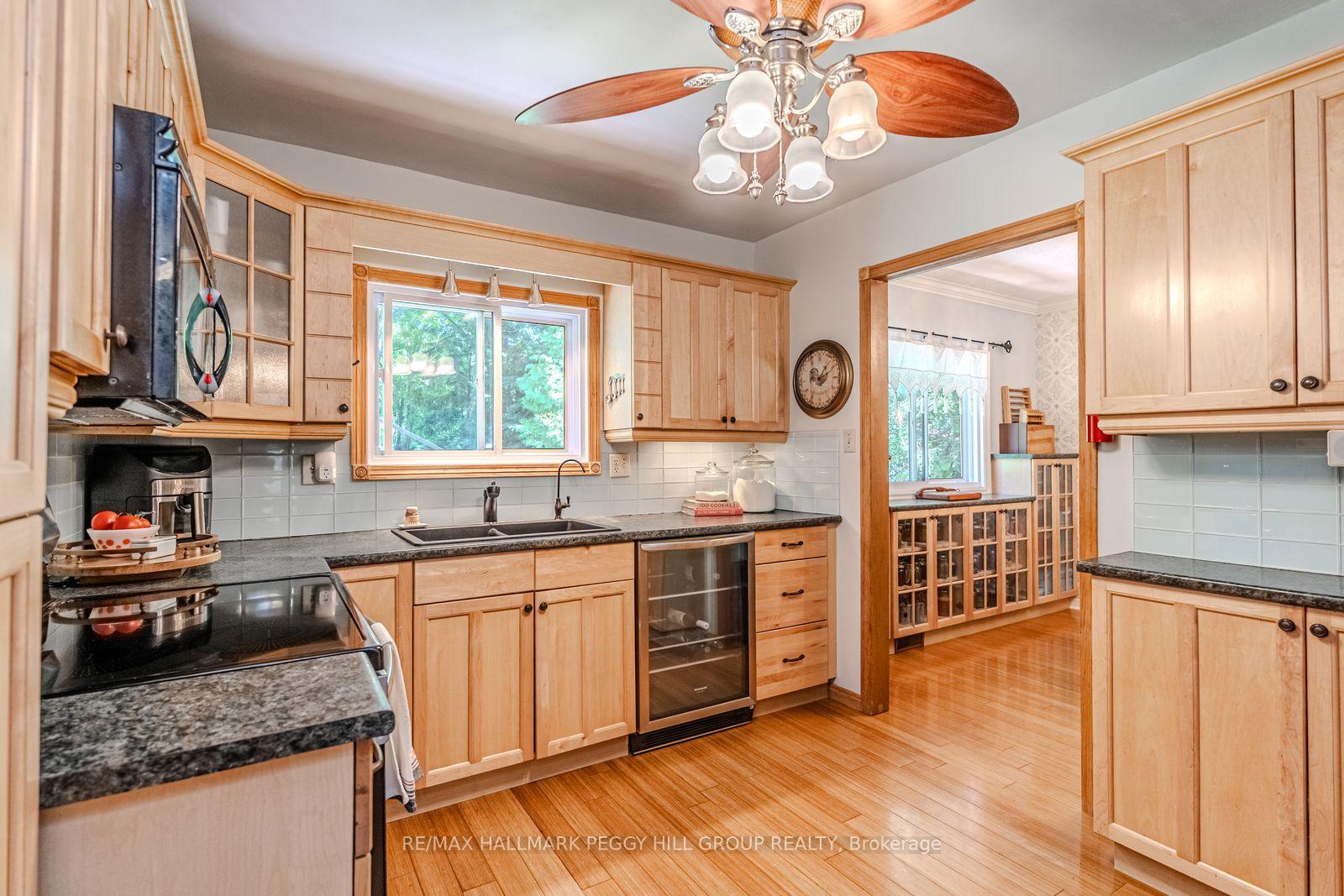 Photo 6 of 828 Dominion Avenue, Midland — HOMEH