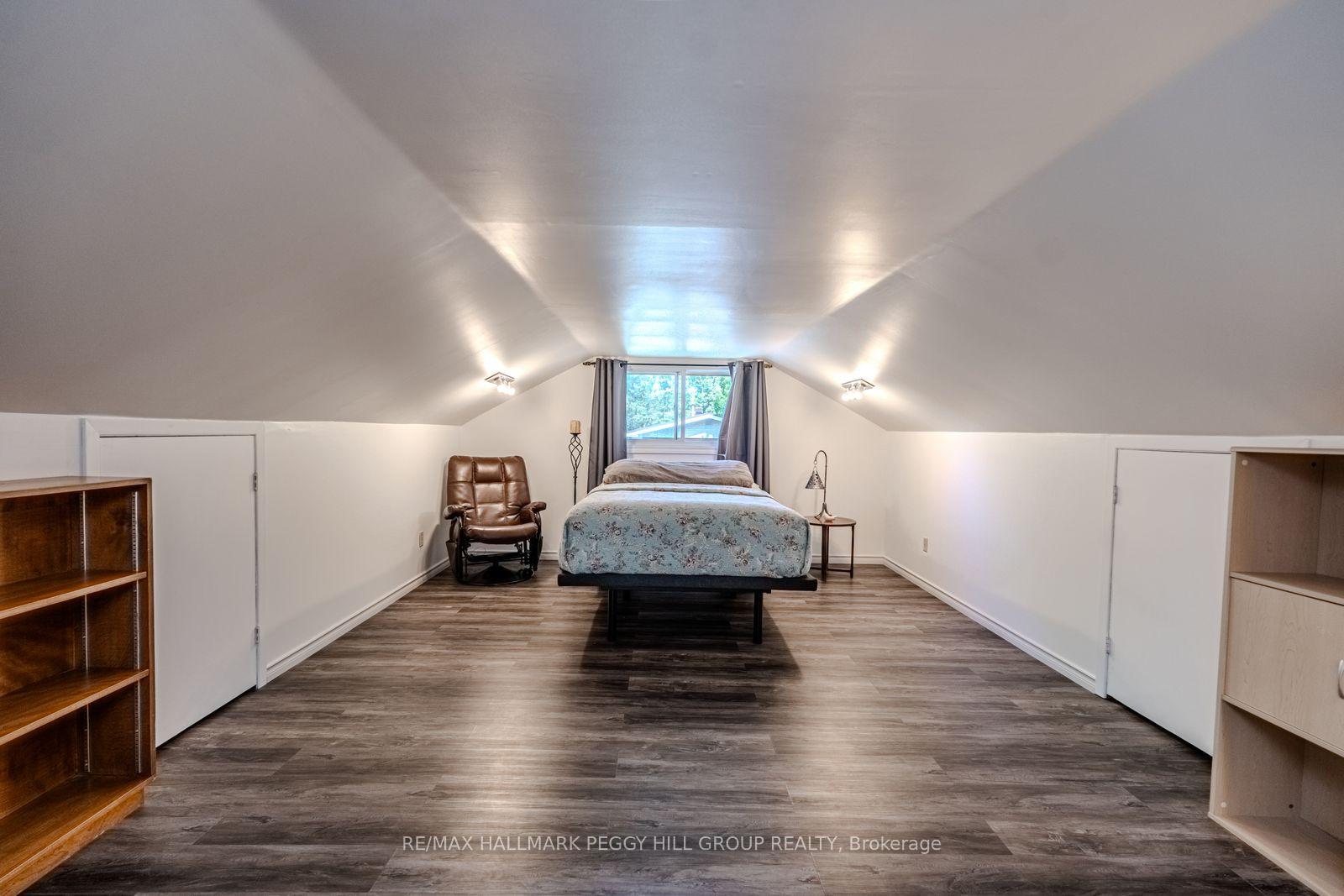 Photo 11 of 828 Dominion Avenue, Midland — HOMEH