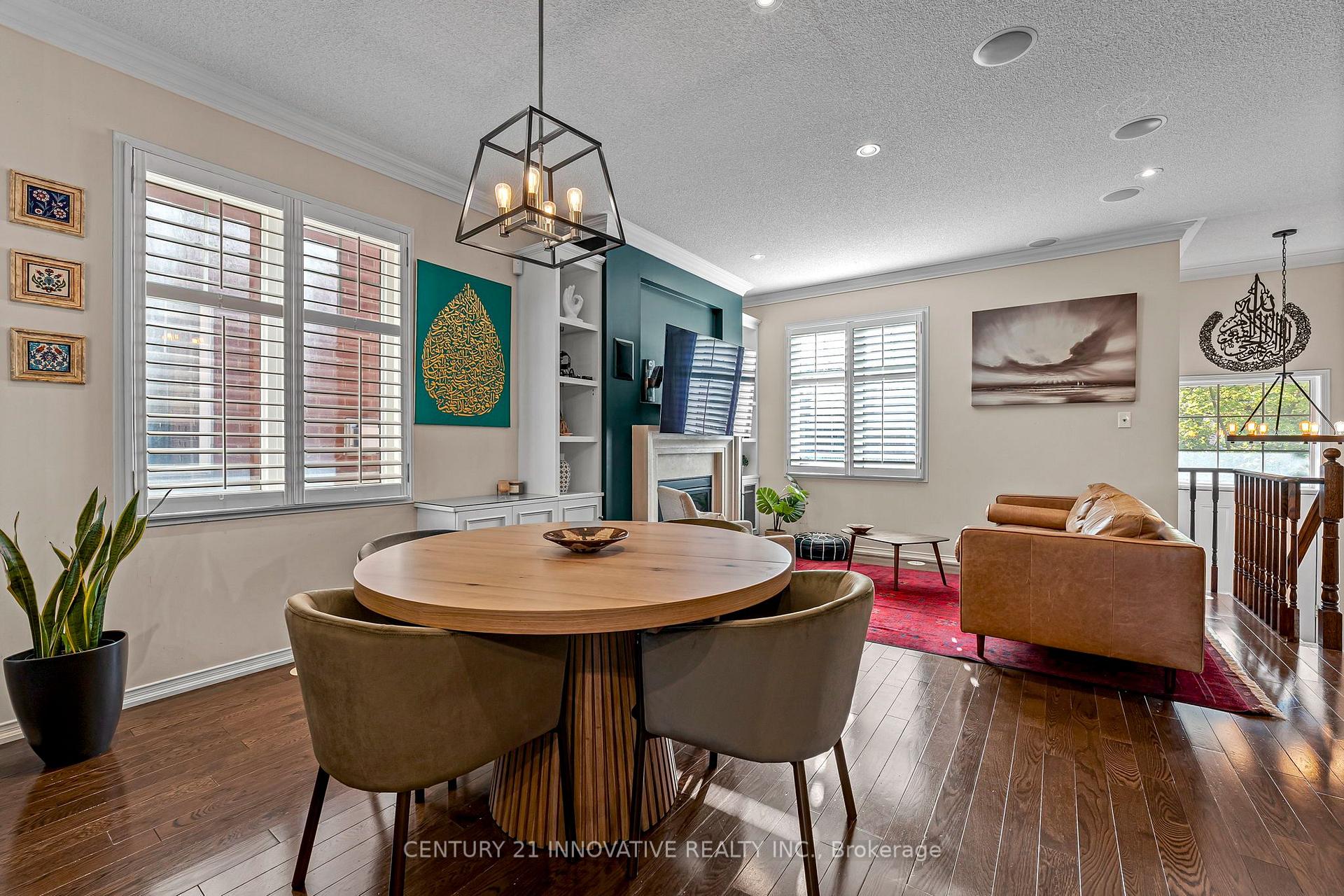 Photo 6 of 99 John Bell Crescent, Scarborough, Clairlea-Birchmount — HOMEH