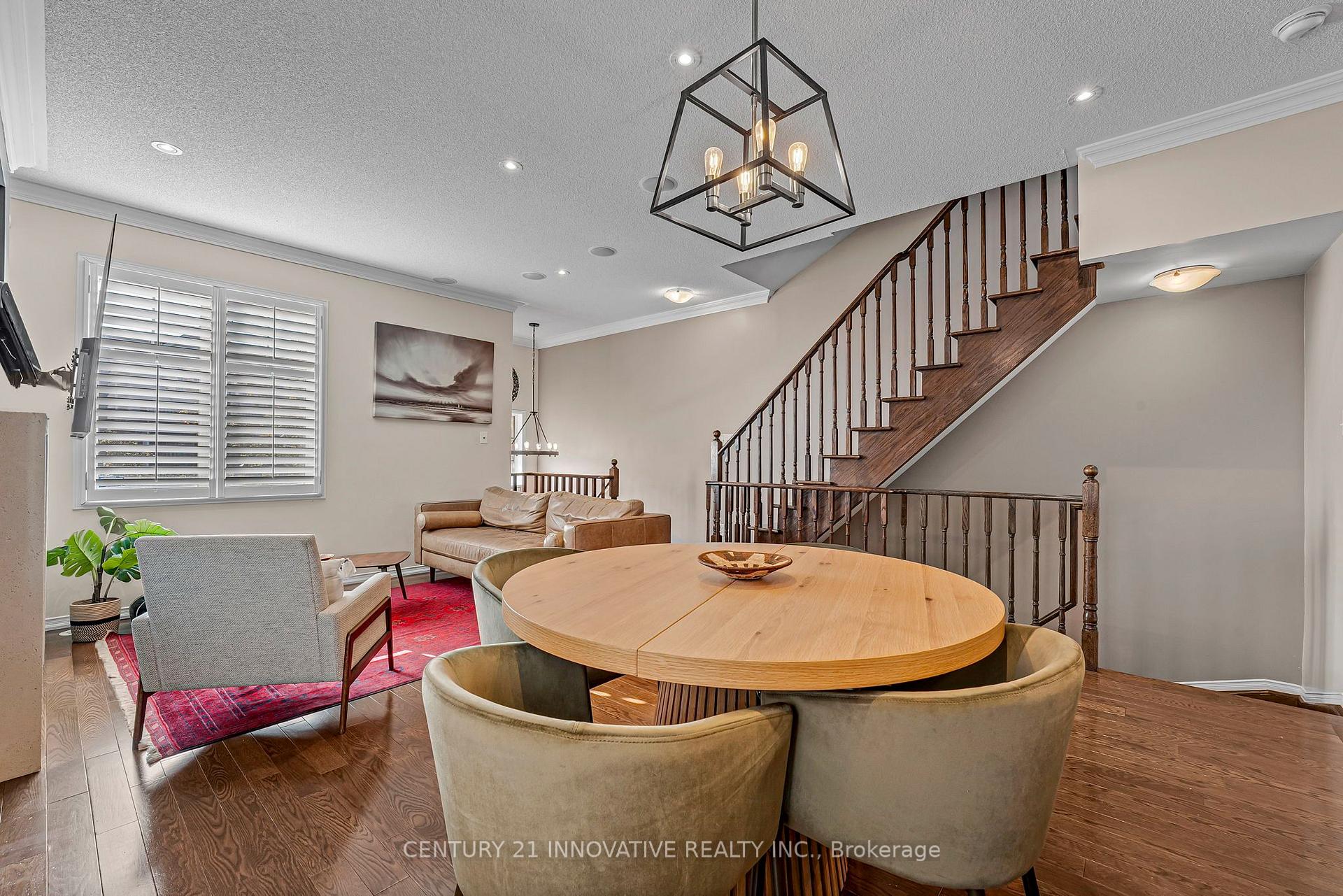 Photo 7 of 99 John Bell Crescent, Scarborough, Clairlea-Birchmount — HOMEH