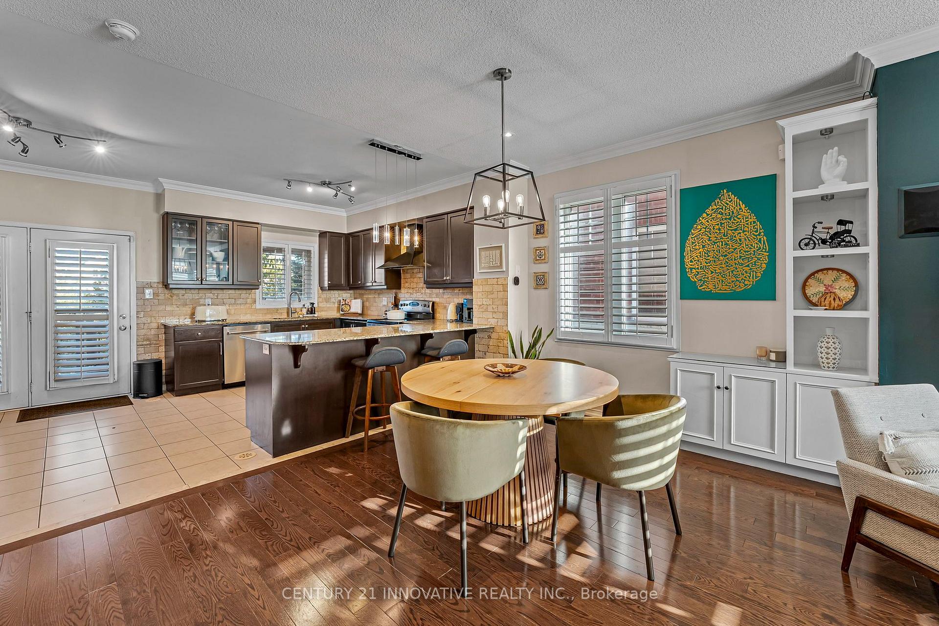Photo 8 of 99 John Bell Crescent, Scarborough, Clairlea-Birchmount — HOMEH