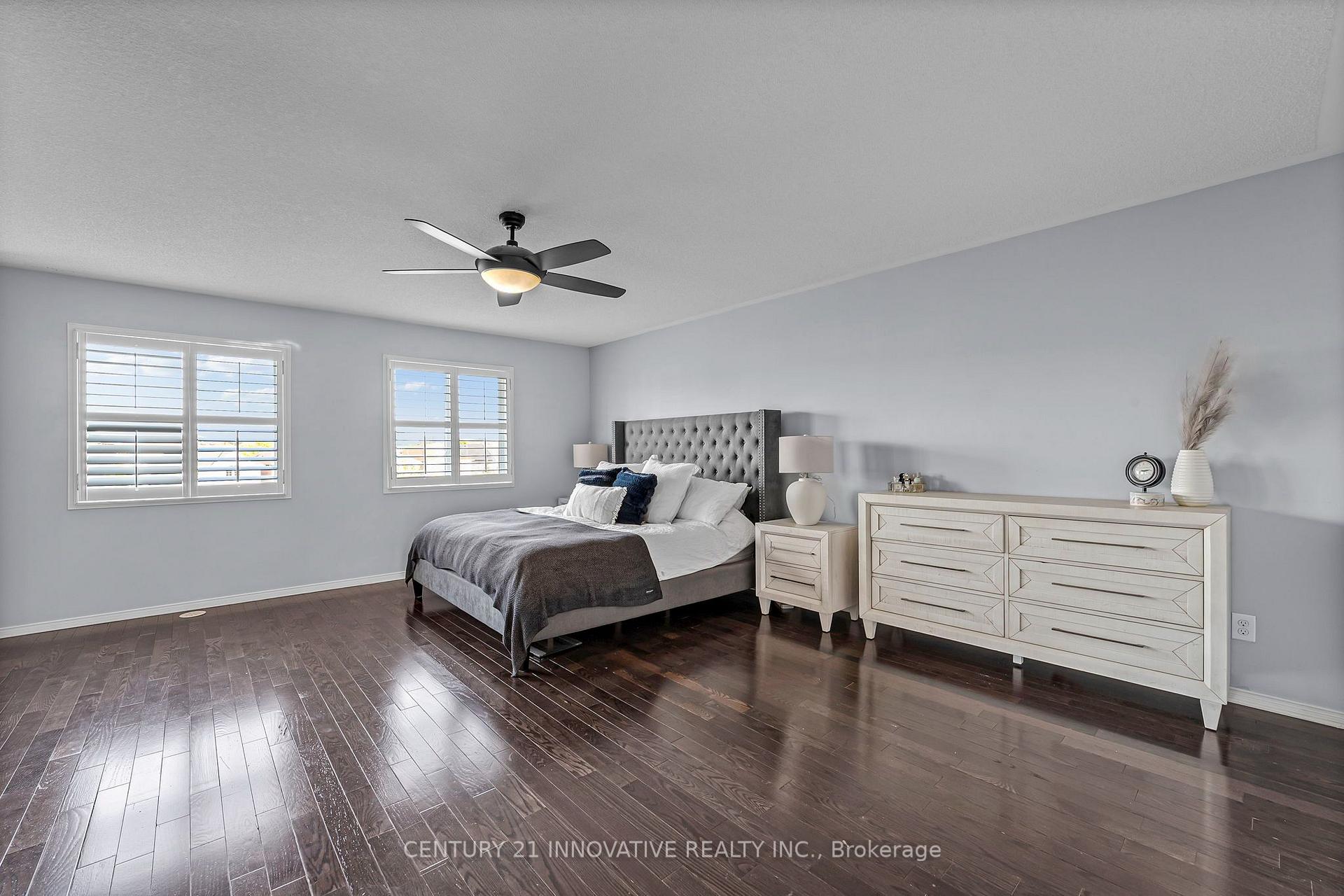 Photo 16 of 99 John Bell Crescent, Scarborough, Clairlea-Birchmount — HOMEH