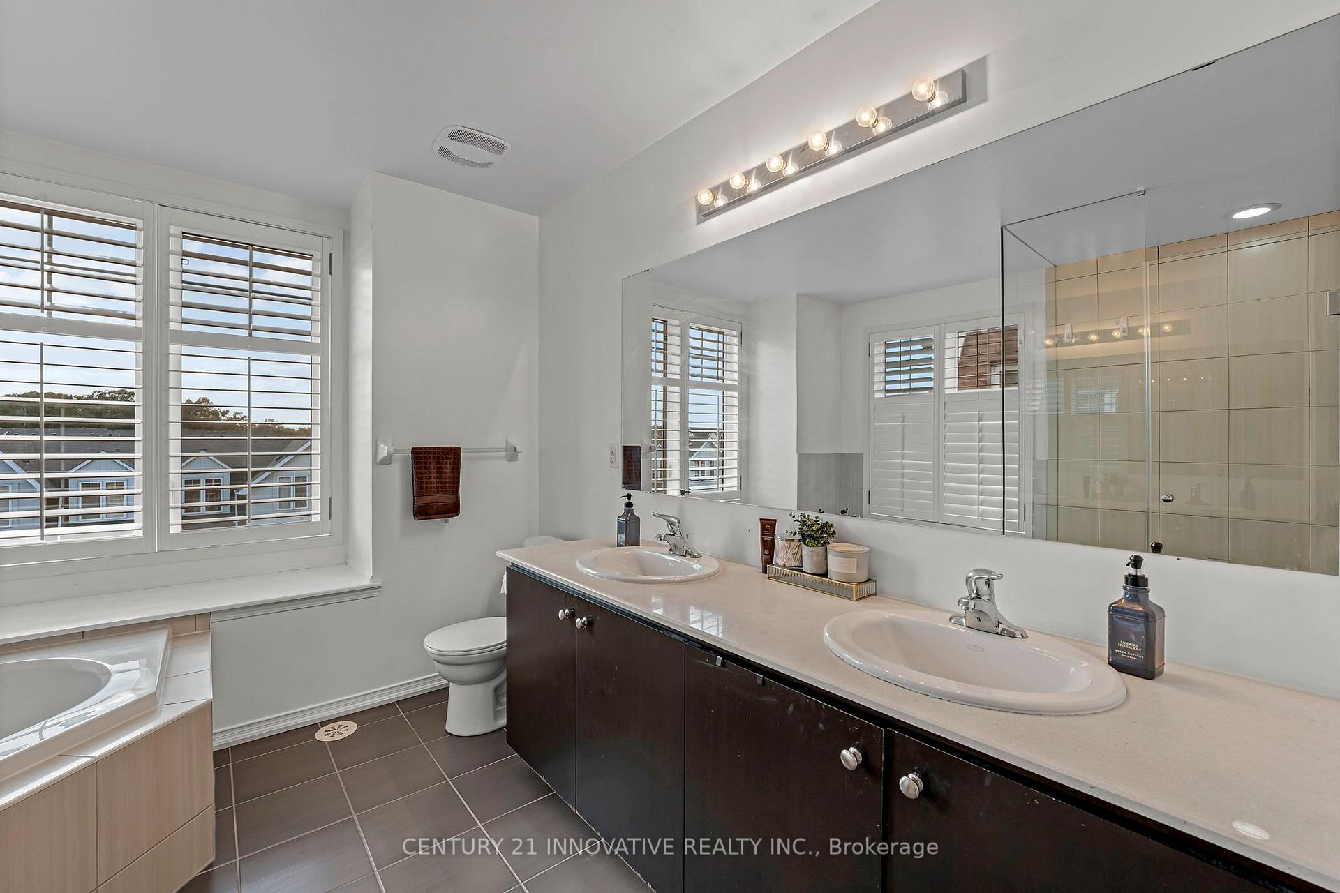 Photo 20 of 99 John Bell Crescent, Scarborough, Clairlea-Birchmount — HOMEH
