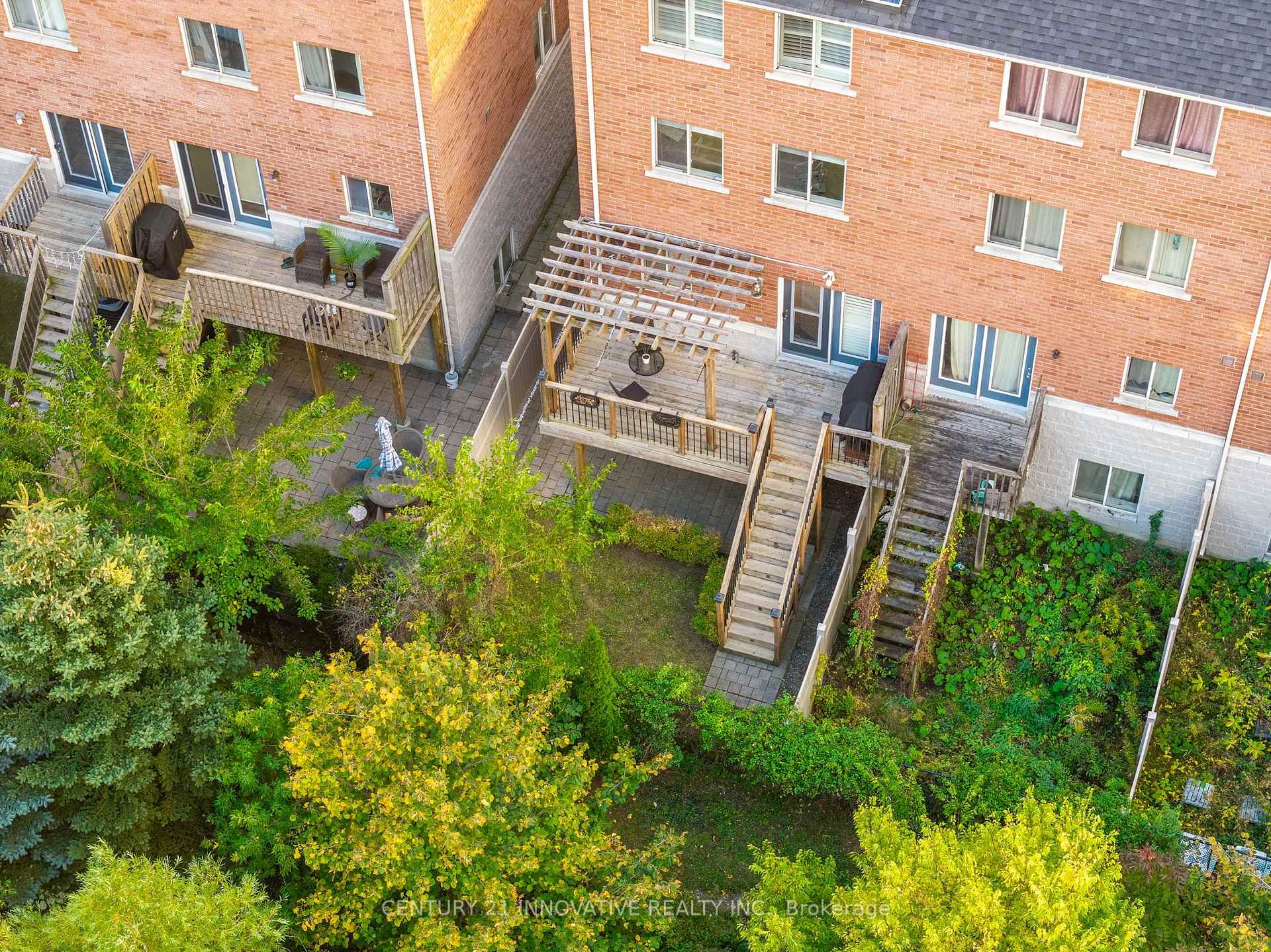 Photo 34 of 99 John Bell Crescent, Scarborough, Clairlea-Birchmount — HOMEH