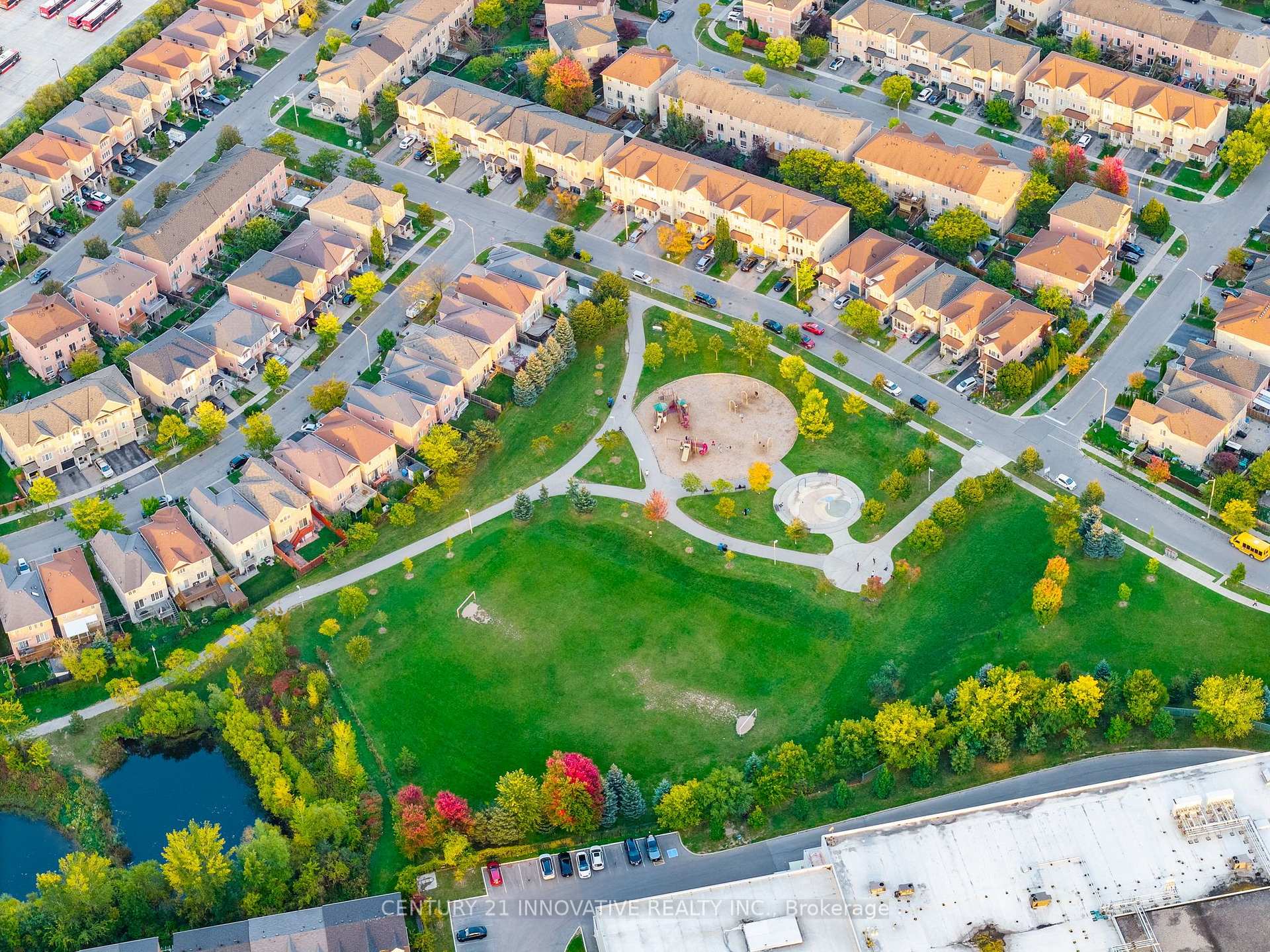 Photo 35 of 99 John Bell Crescent, Scarborough, Clairlea-Birchmount — HOMEH
