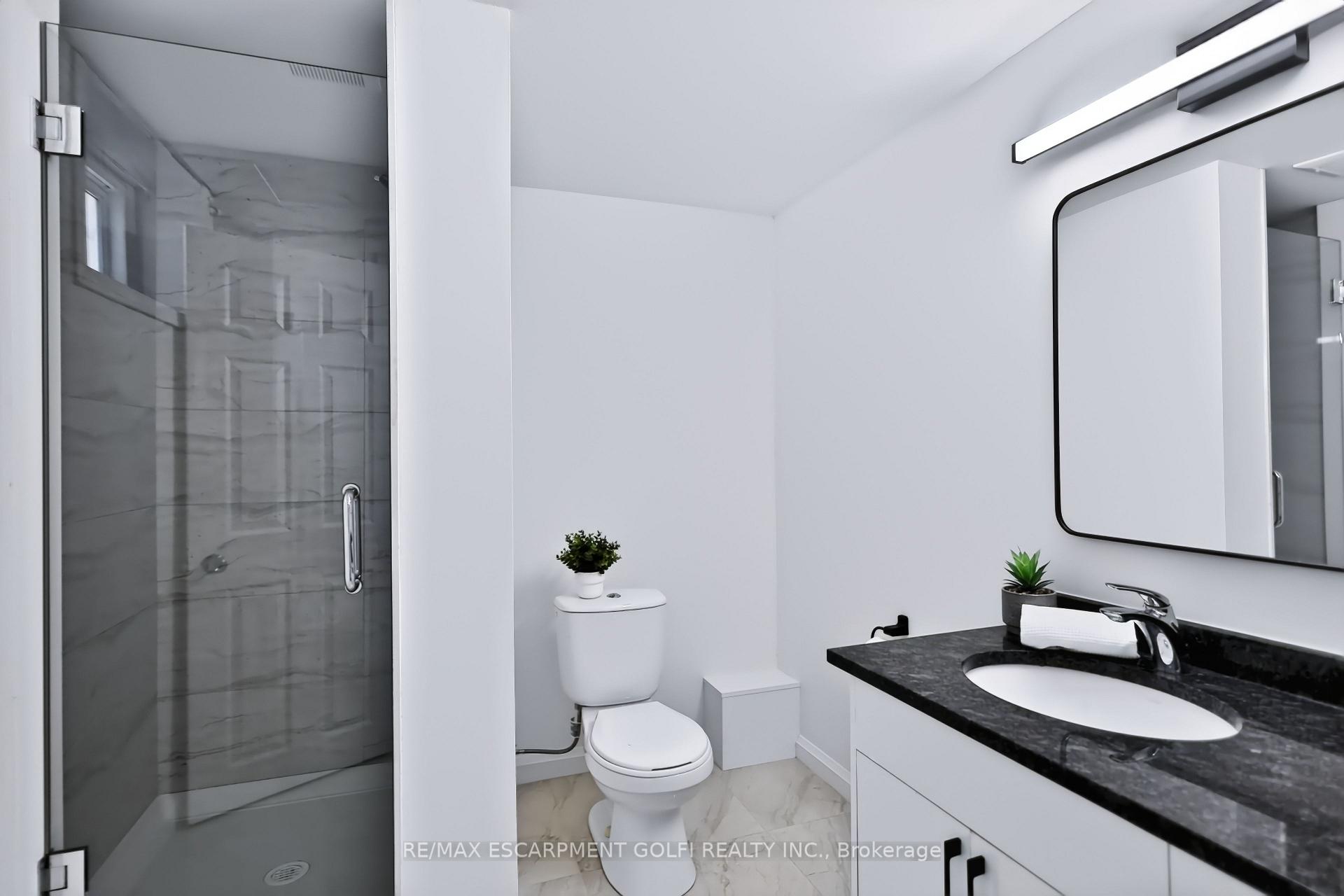 Photo 28 of 38 Deerhurst Road, Hamilton, Stoney Creek — HOMEH