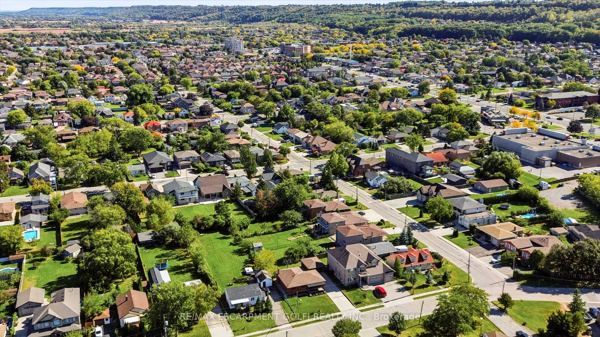 Photo 38 of 38 Deerhurst Road, Hamilton, Stoney Creek — HOMEH