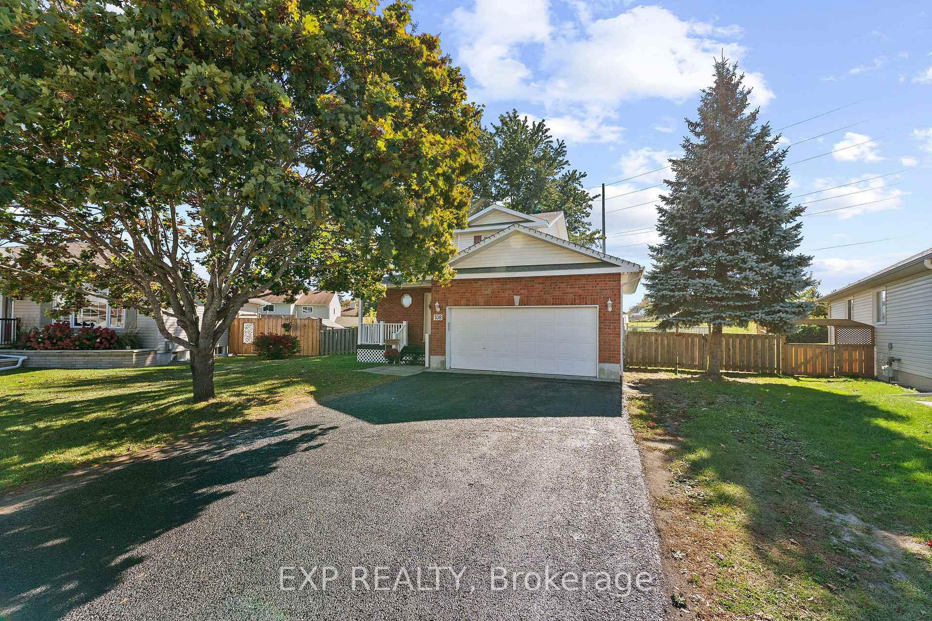 Photo of 108 Mclachlin Street S