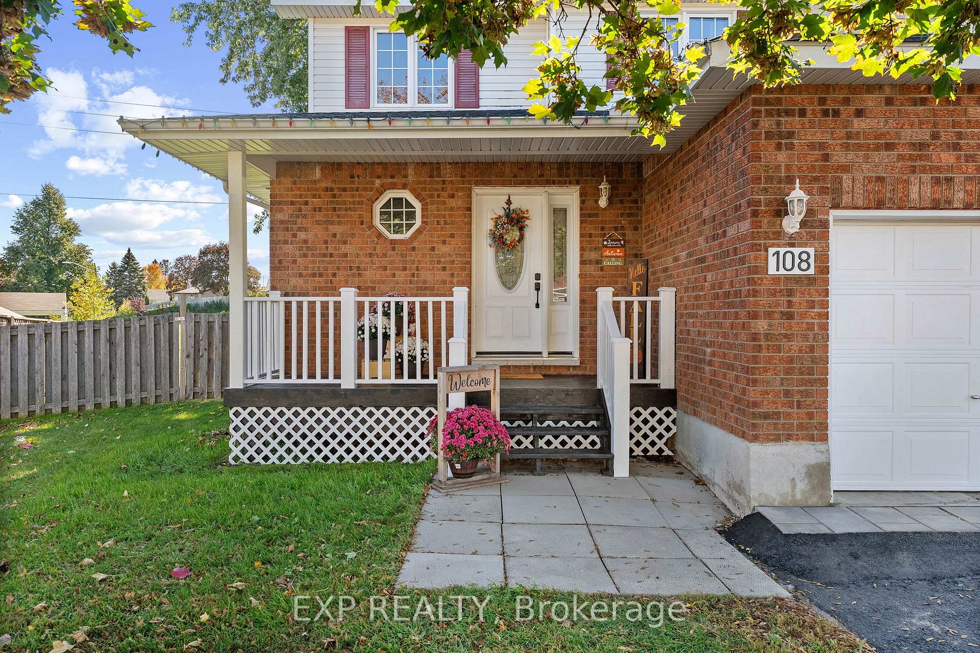 Photo 2 of 108 Mclachlin Street S, Arnprior, Arnprior — HOMEH