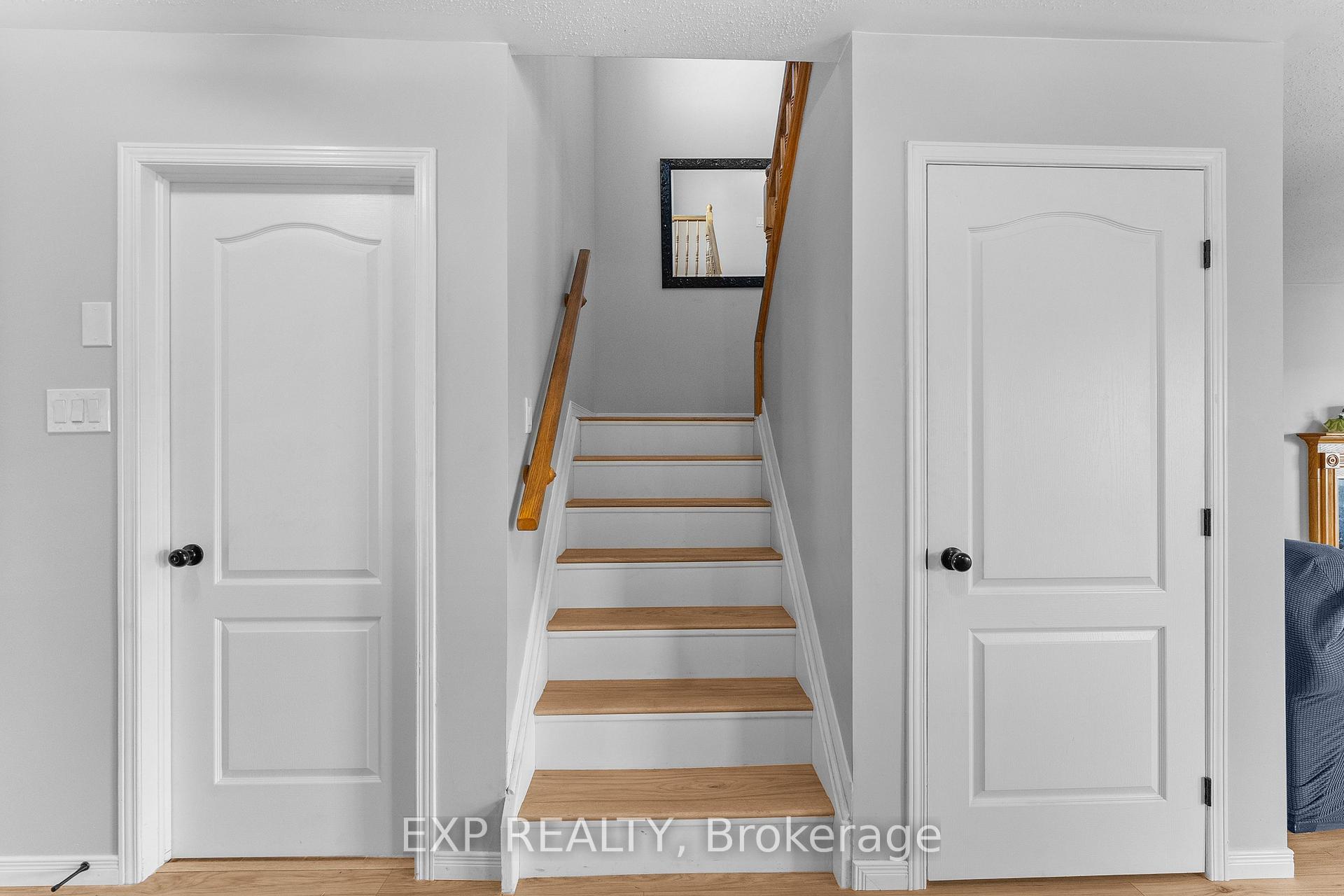 Photo 9 of 108 Mclachlin Street S, Arnprior, Arnprior — HOMEH