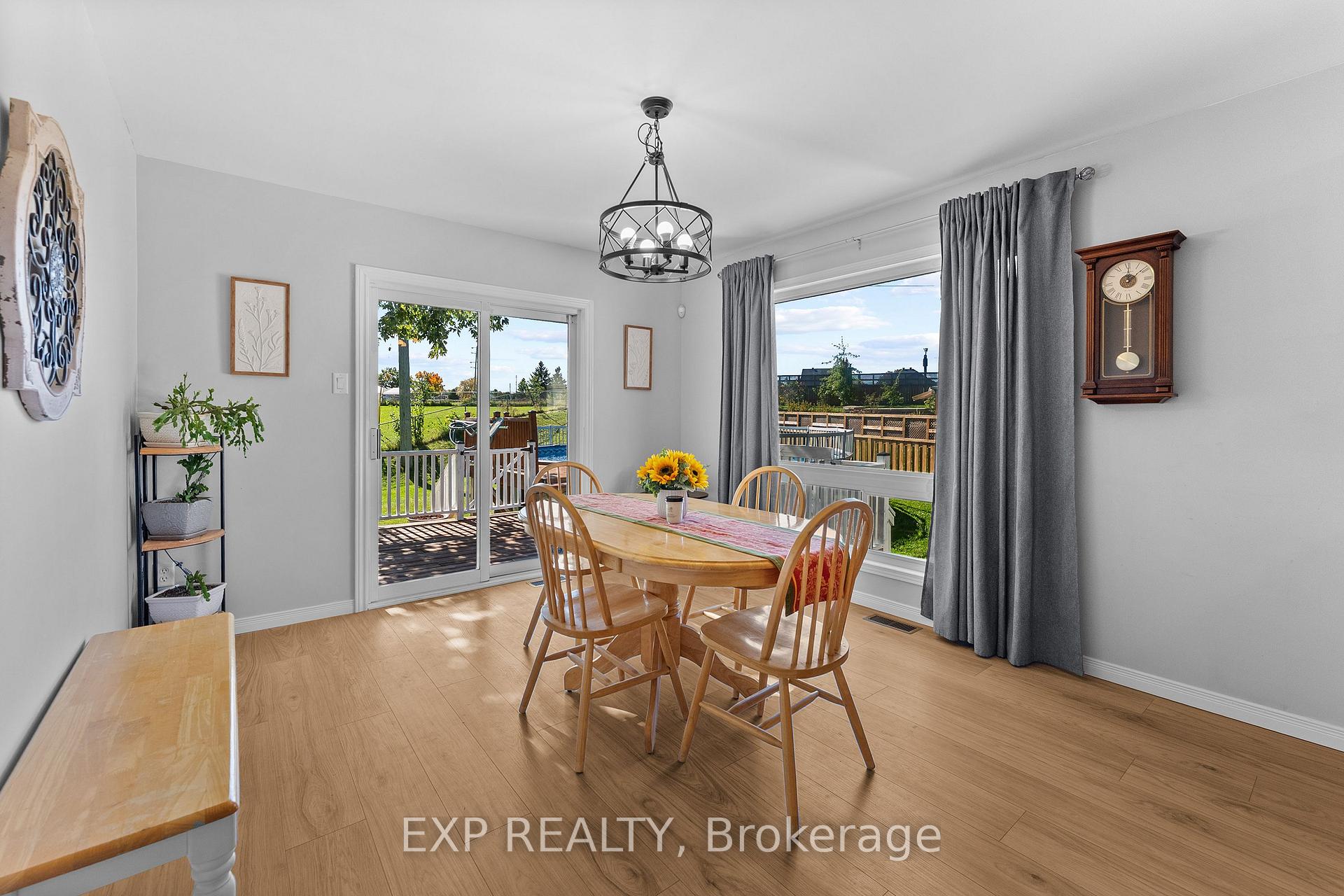 Photo 13 of 108 Mclachlin Street S, Arnprior, Arnprior — HOMEH