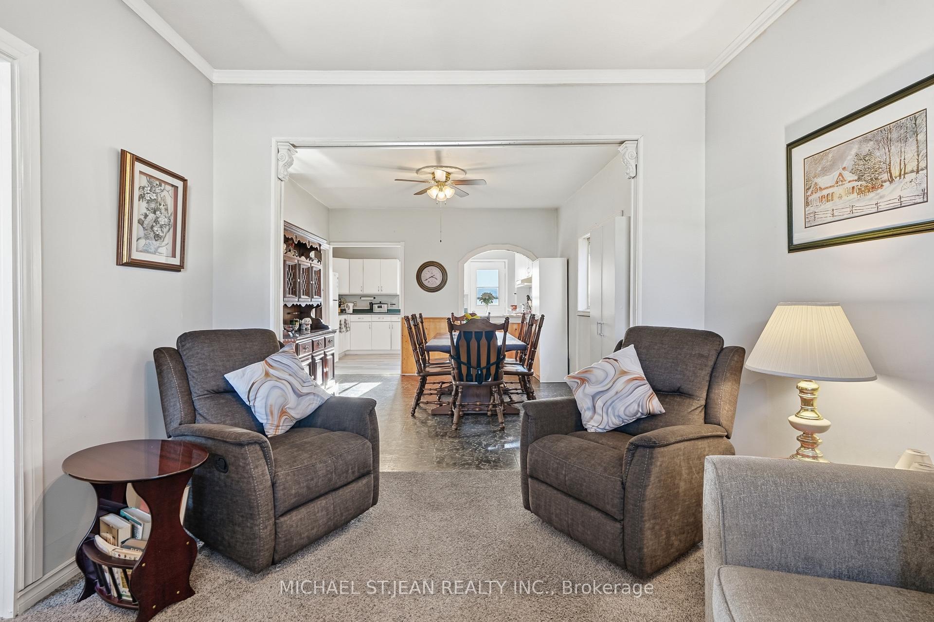 Photo 12 of 16 Albemarle Street, Hamilton, Crown Point — HOMEH