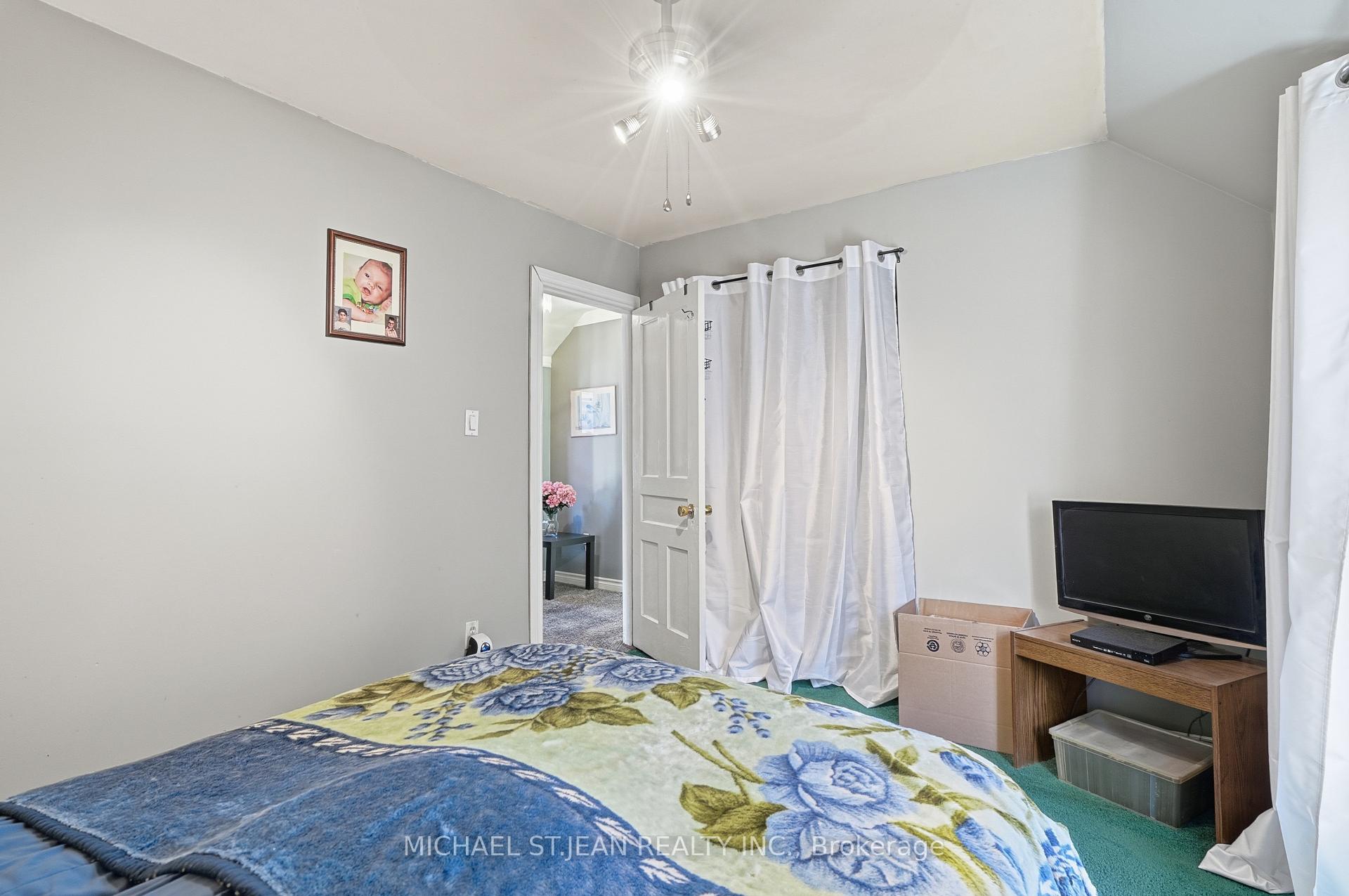 Photo 31 of 16 Albemarle Street, Hamilton, Crown Point — HOMEH