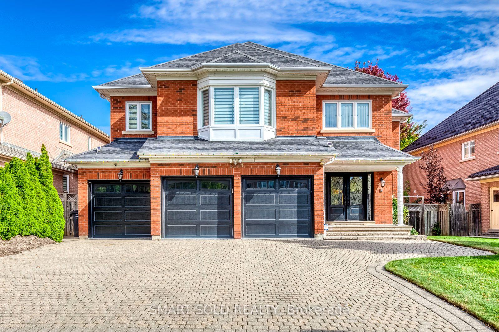 Photo 2 of 5291 Forest Hill Drive, Mississauga, Central Erin Mills — HOMEH