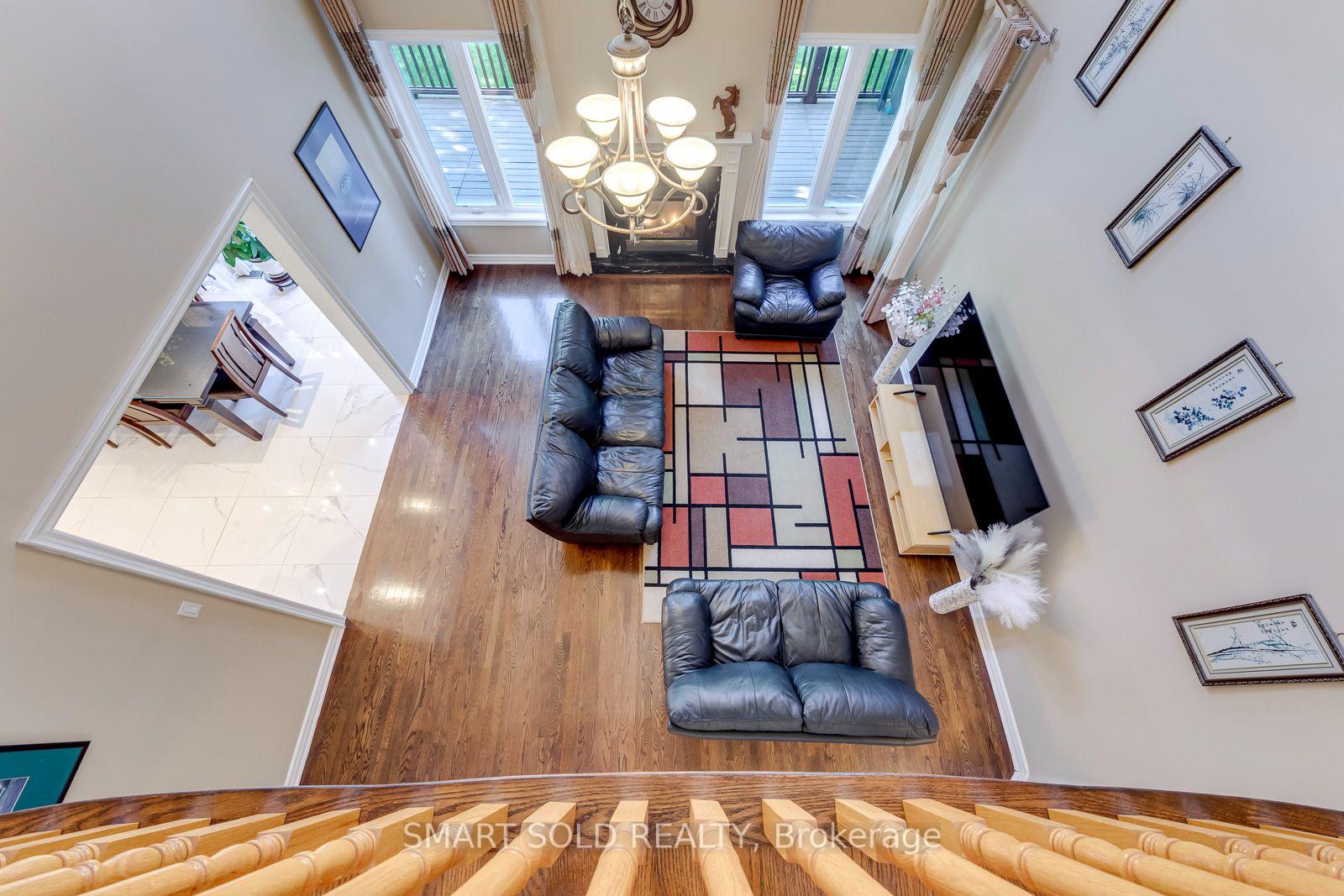 Photo 11 of 5291 Forest Hill Drive, Mississauga, Central Erin Mills — HOMEH