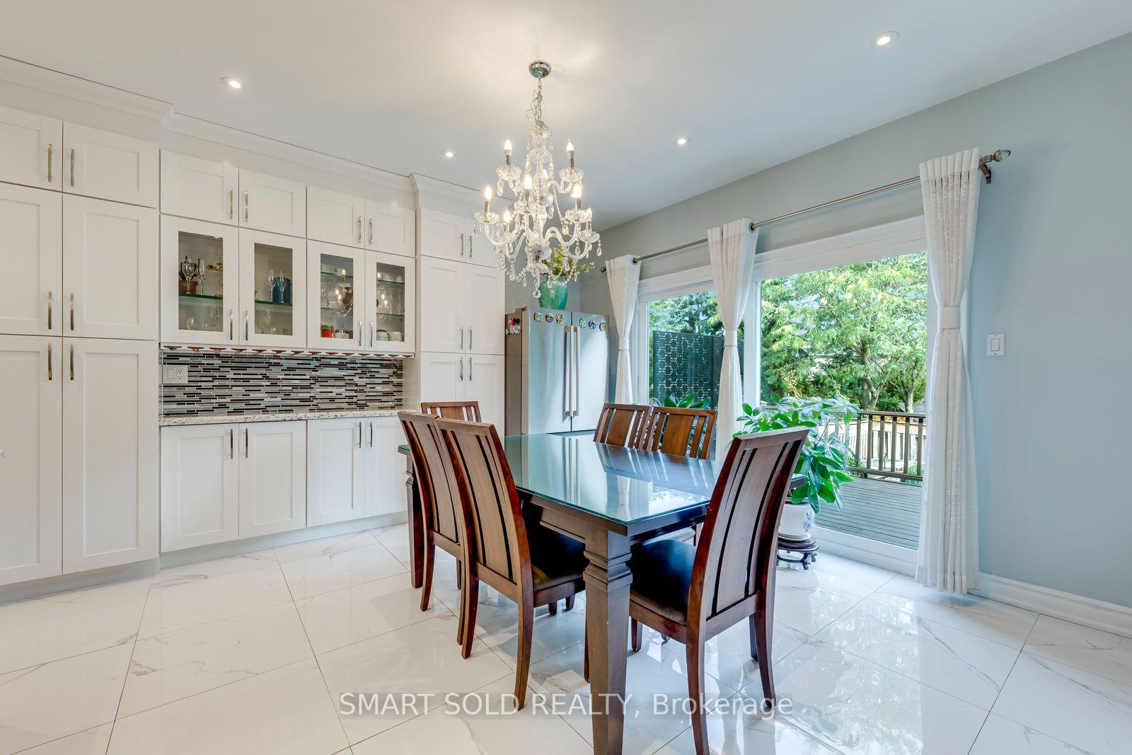 Photo 16 of 5291 Forest Hill Drive, Mississauga, Central Erin Mills — HOMEH