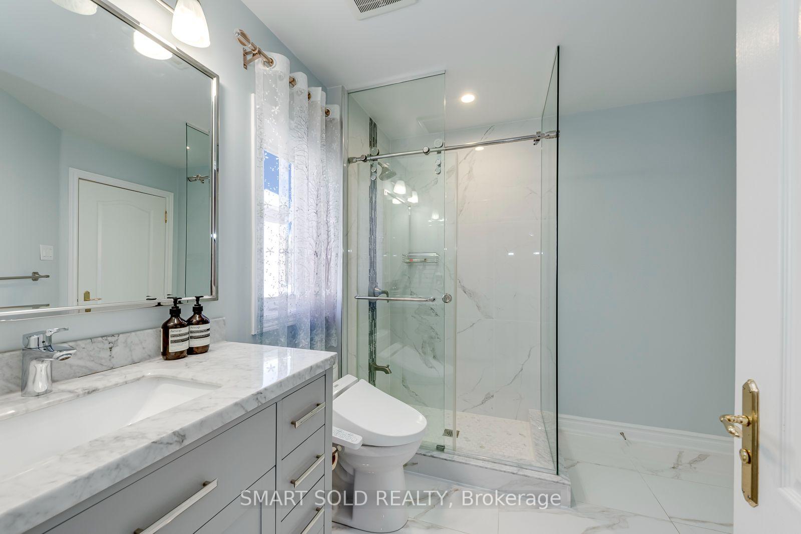 Photo 29 of 5291 Forest Hill Drive, Mississauga, Central Erin Mills — HOMEH