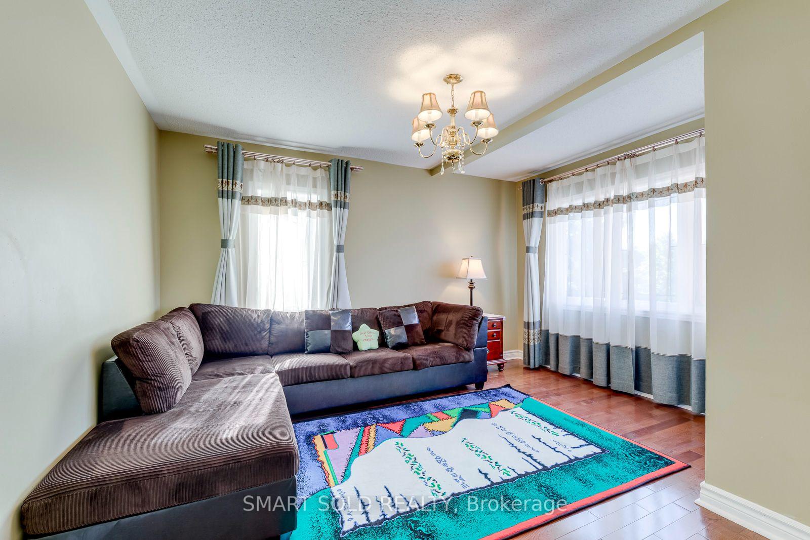 Photo 35 of 5291 Forest Hill Drive, Mississauga, Central Erin Mills — HOMEH