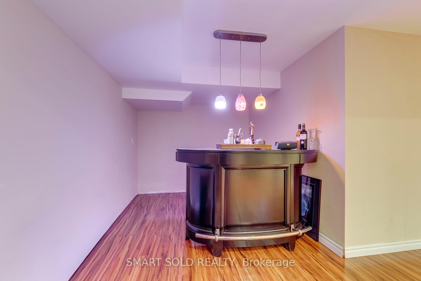 Photo 40 of 5291 Forest Hill Drive, Mississauga, Central Erin Mills — HOMEH