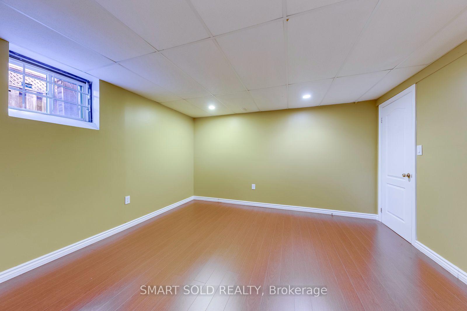 Photo 42 of 5291 Forest Hill Drive, Mississauga, Central Erin Mills — HOMEH